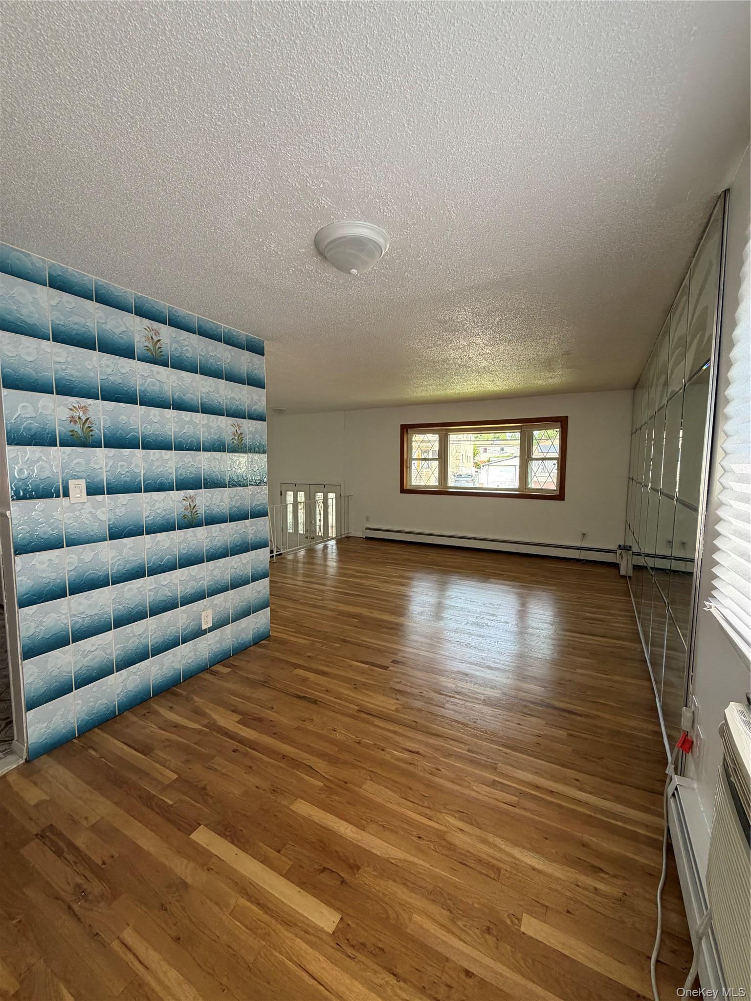 Single Family 140th Avenue Queens, NY 11413, MLS-1036575-9