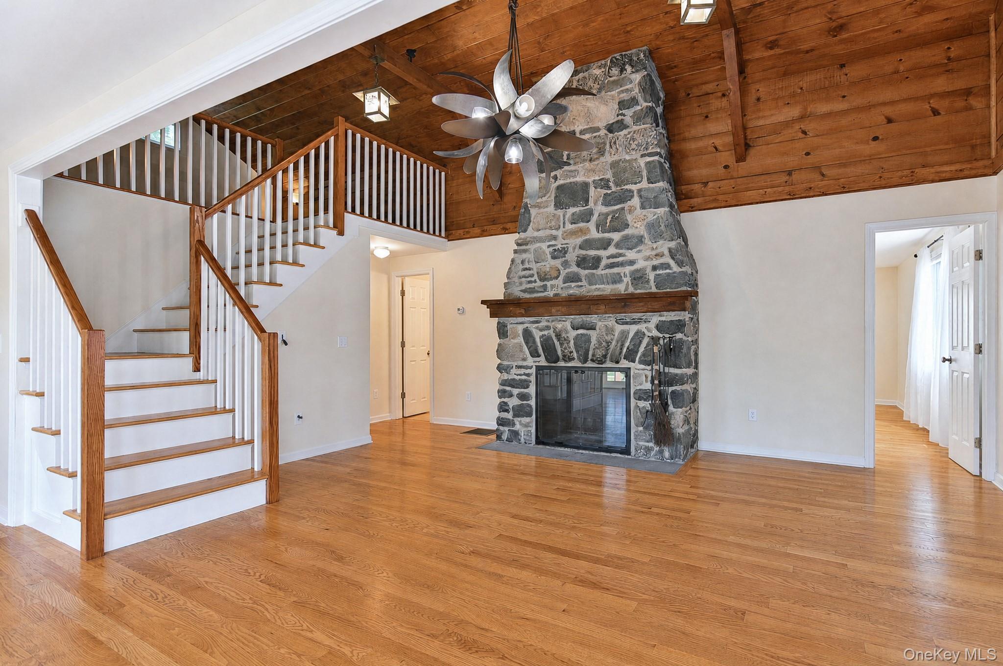 Single Family Sunset New Fairfield, Ct Trail Out Of Area, NY 06812, MLS-1036580-14