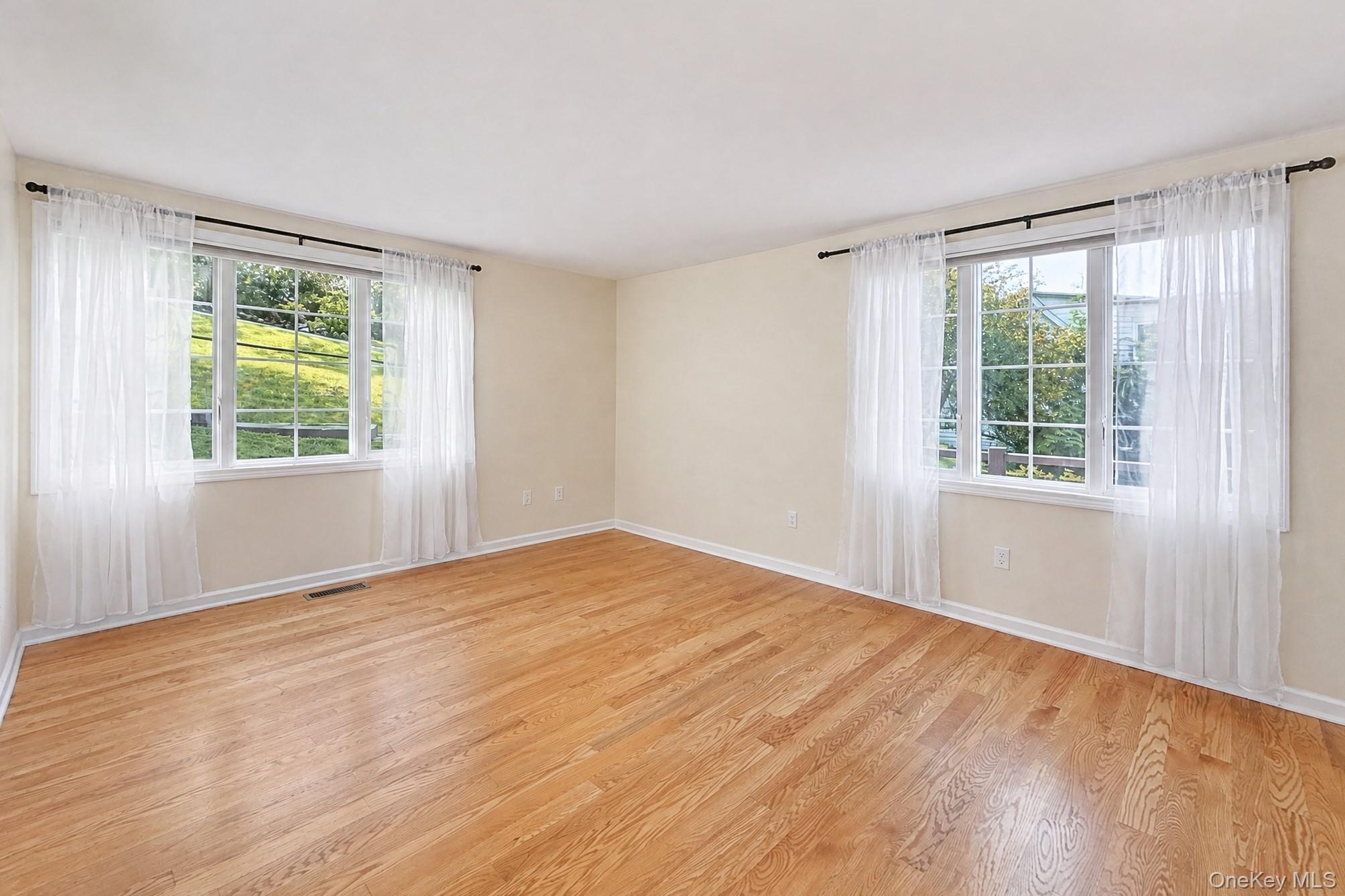 Single Family Sunset New Fairfield, Ct Trail Out Of Area, NY 06812, MLS-1036580-18