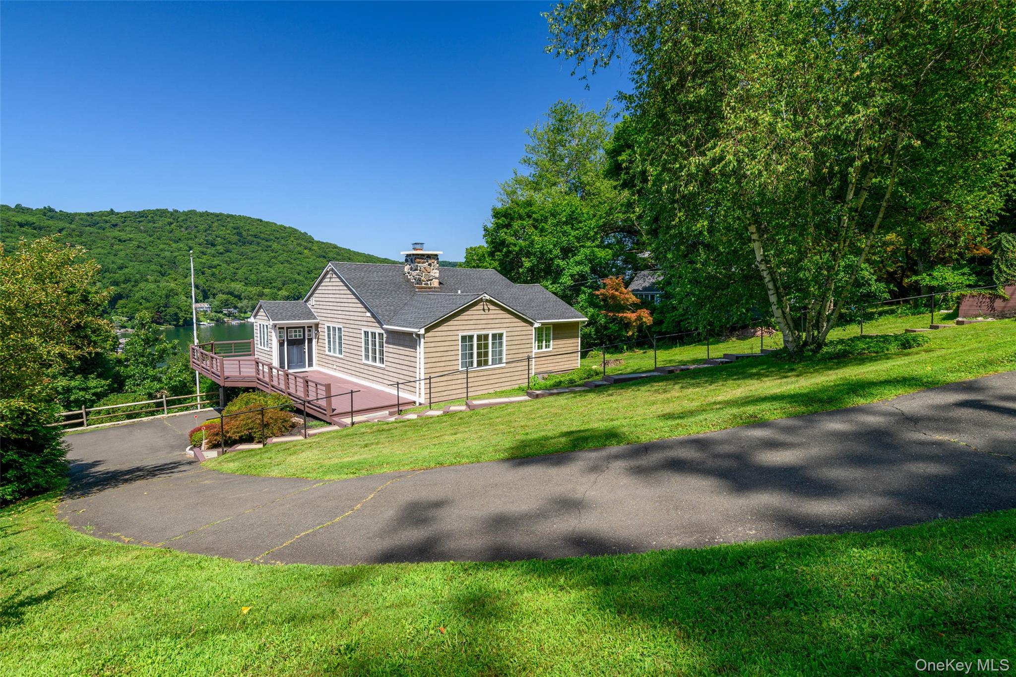 Single Family Sunset New Fairfield, Ct Trail Out Of Area, NY 06812, MLS-1036580-2