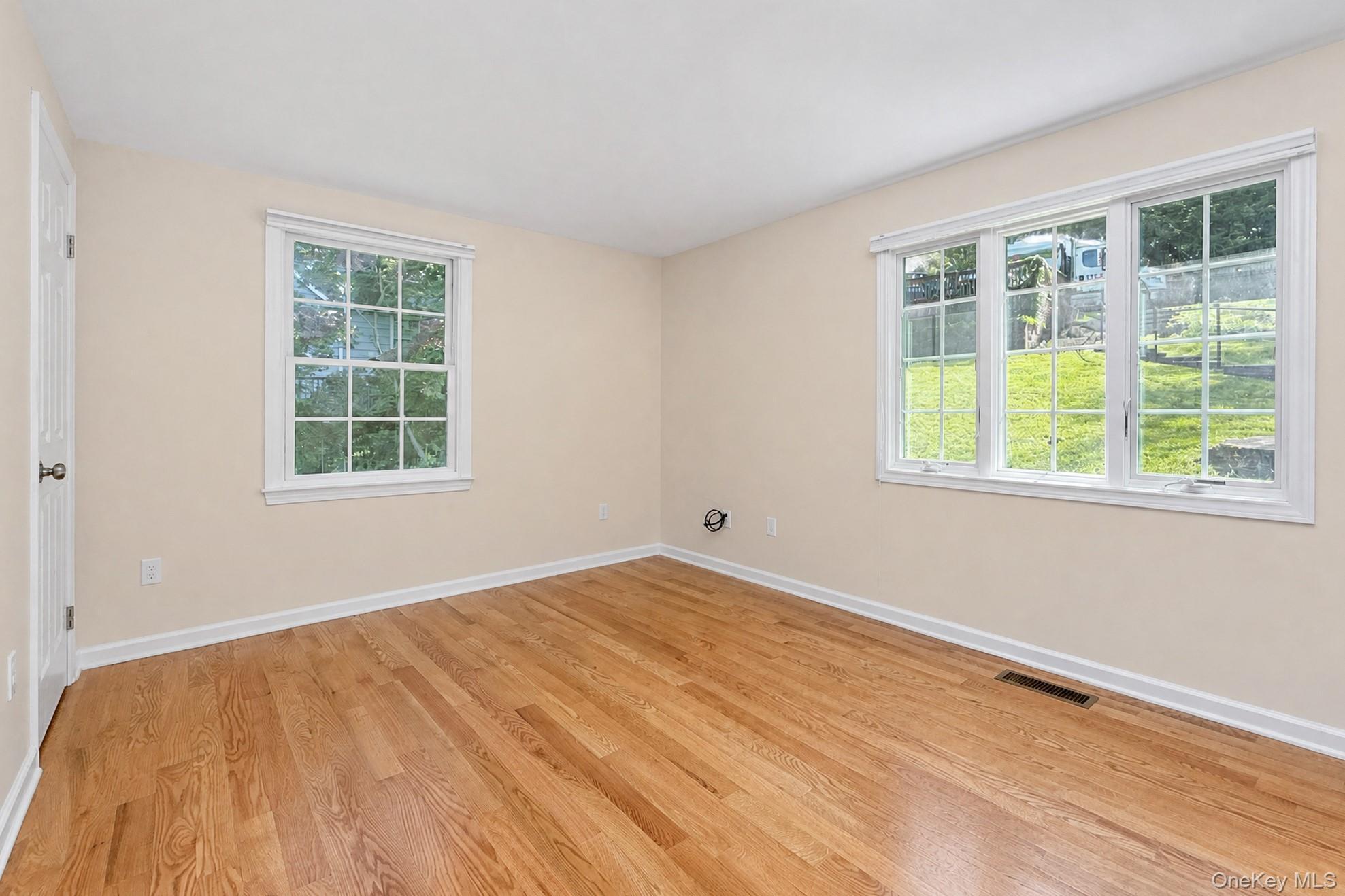 Single Family Sunset New Fairfield, Ct Trail Out Of Area, NY 06812, MLS-1036580-20