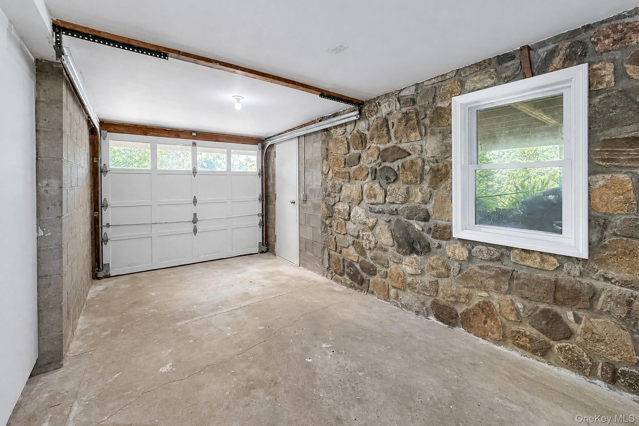 Single Family Sunset New Fairfield, Ct Trail Out Of Area, NY 06812, MLS-1036580-31