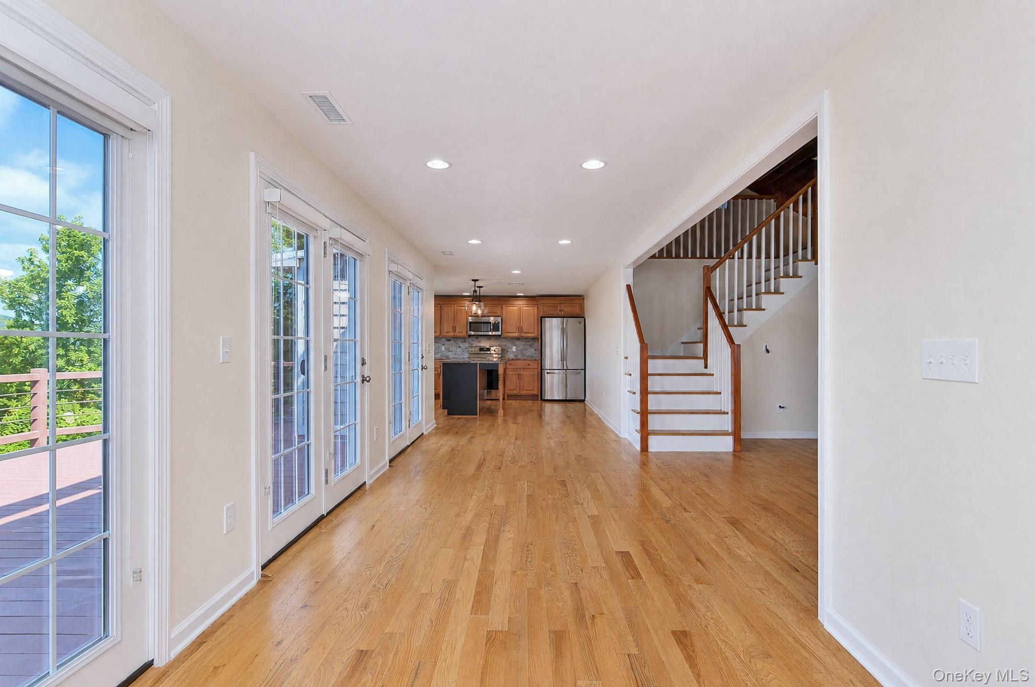 Single Family Sunset New Fairfield, Ct Trail Out Of Area, NY 06812, MLS-1036580-4