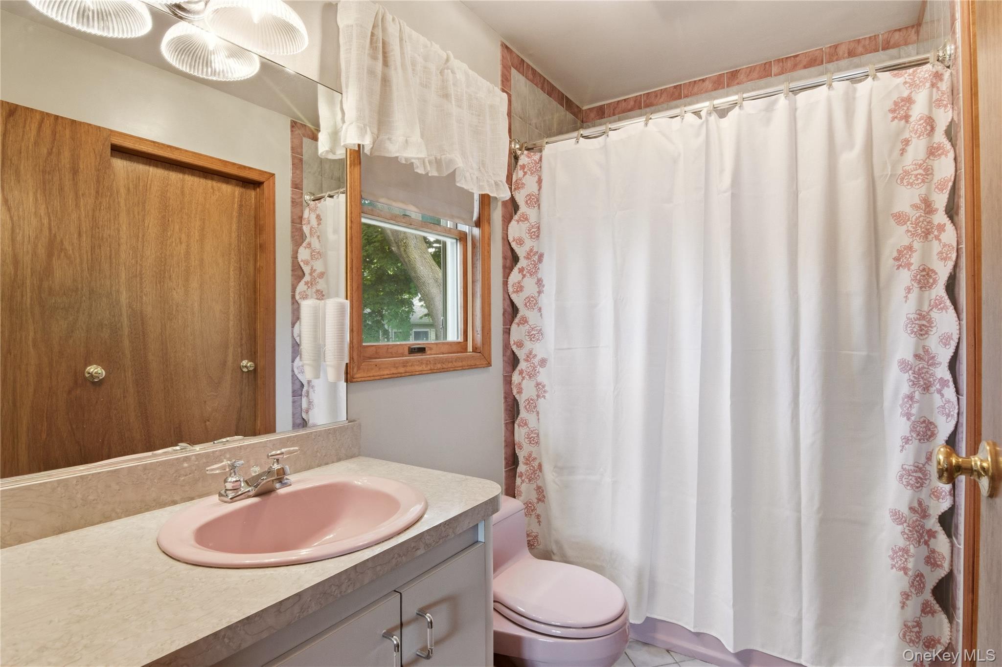 Single Family Soundview Drive  Suffolk County, NY 11778, MLS-1036593-23
