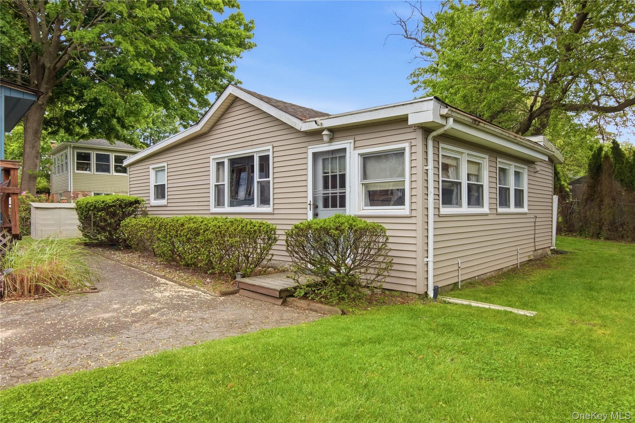Single Family Soundview Drive  Suffolk County, NY 11778, MLS-1036593-29