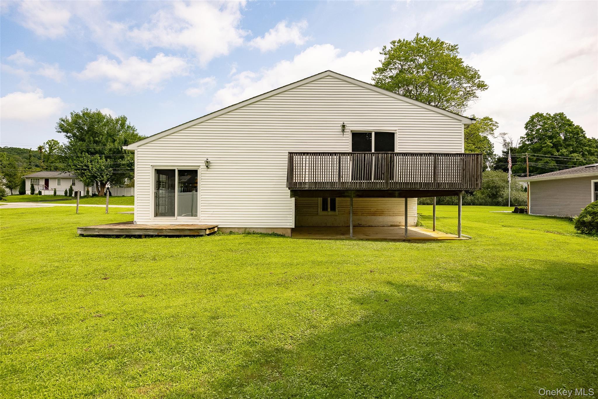 Single Family Riverview Drive Dutchess County, NY 12524, MLS-1036602-18