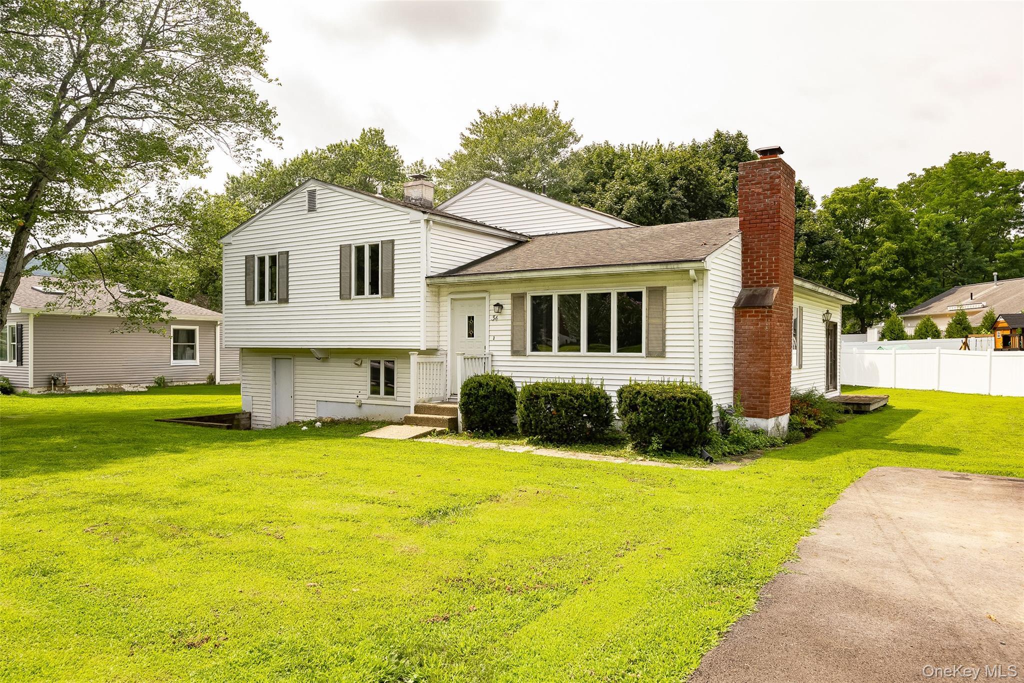 Single Family Riverview Drive Dutchess County, NY 12524, MLS-1036602-2