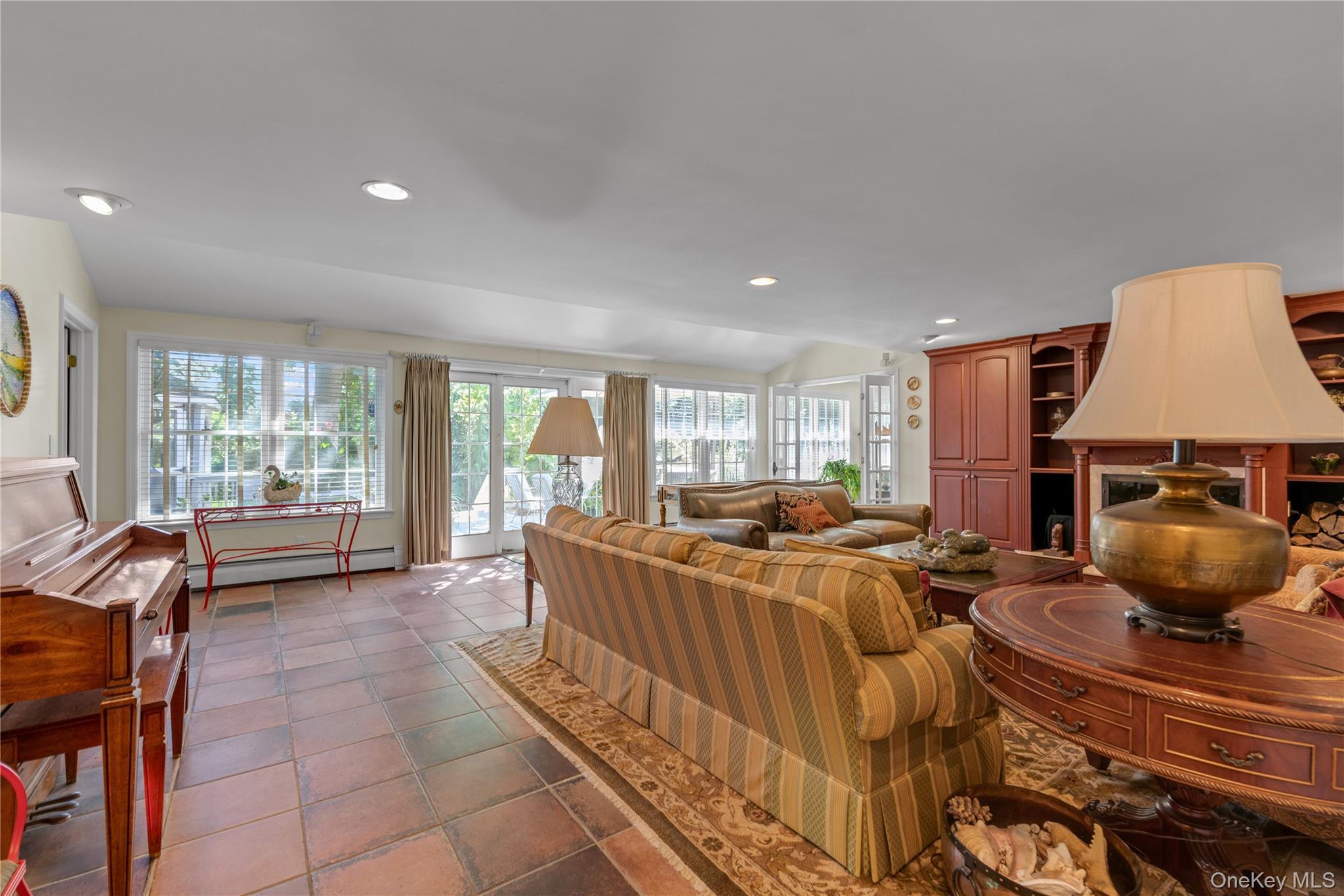 Single Family Dairy Drive Nassau County, NY 11542, MLS-1036614-10