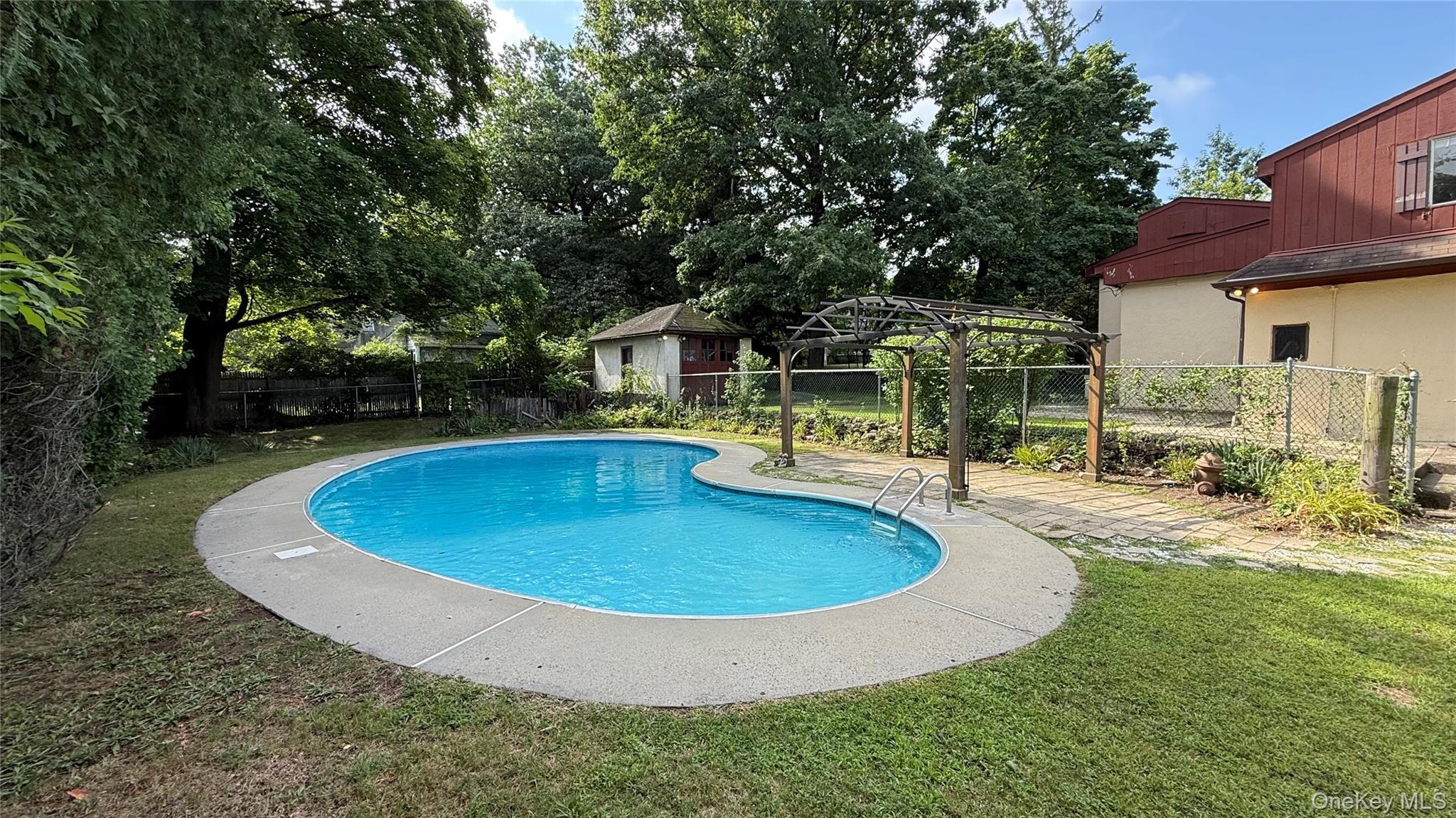 Single Family Sunset Drive Rockland County, NY 10901, MLS-1036633-33