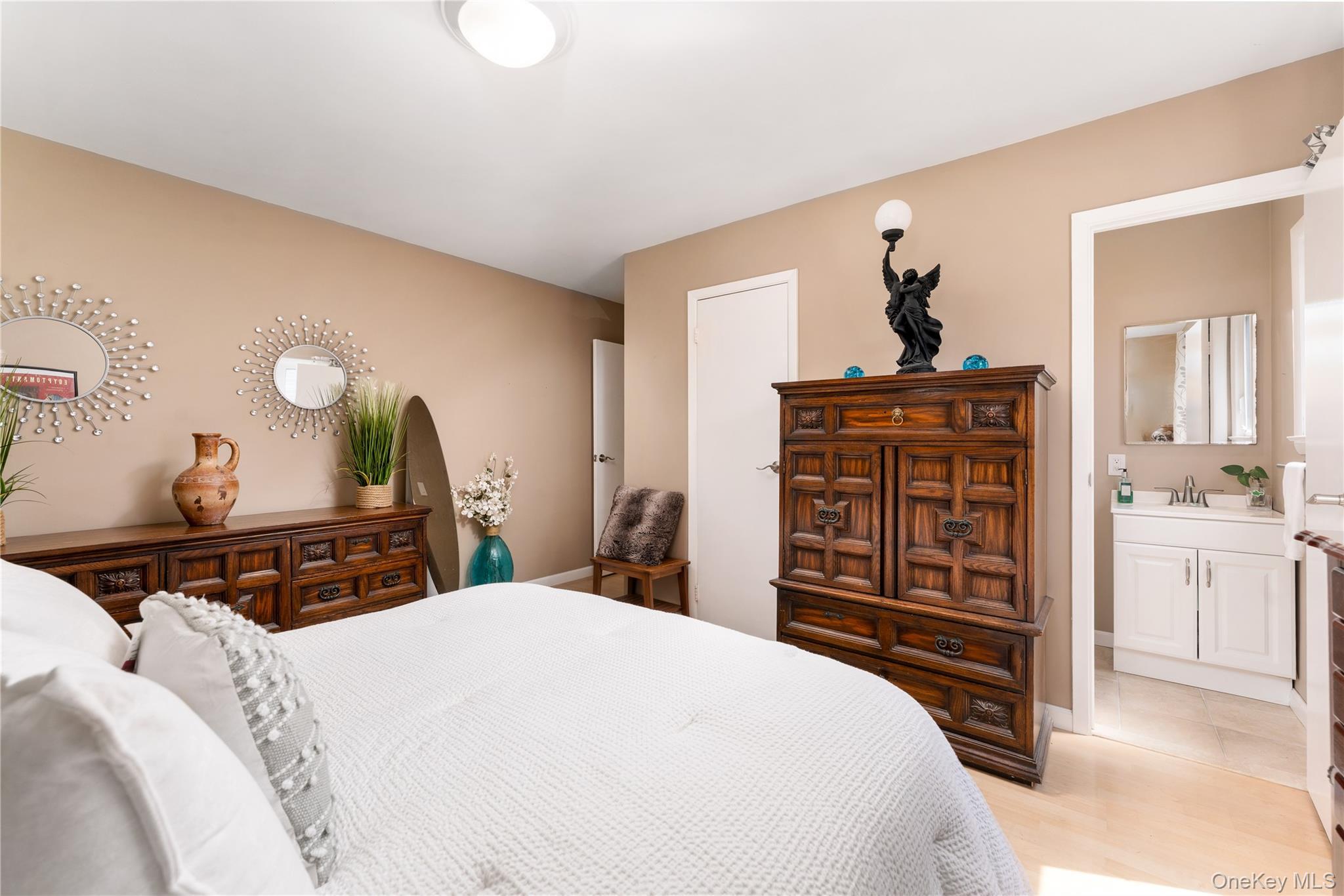Single Family Shelley Court Suffolk County, NY 11953, MLS-1036634-15