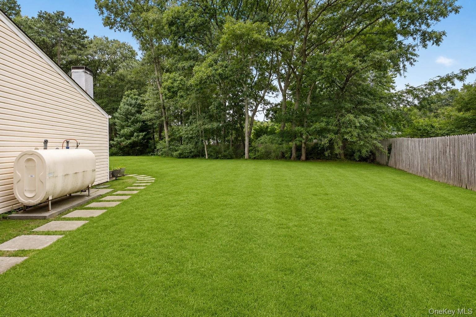 Single Family Shelley Court Suffolk County, NY 11953, MLS-1036634-25
