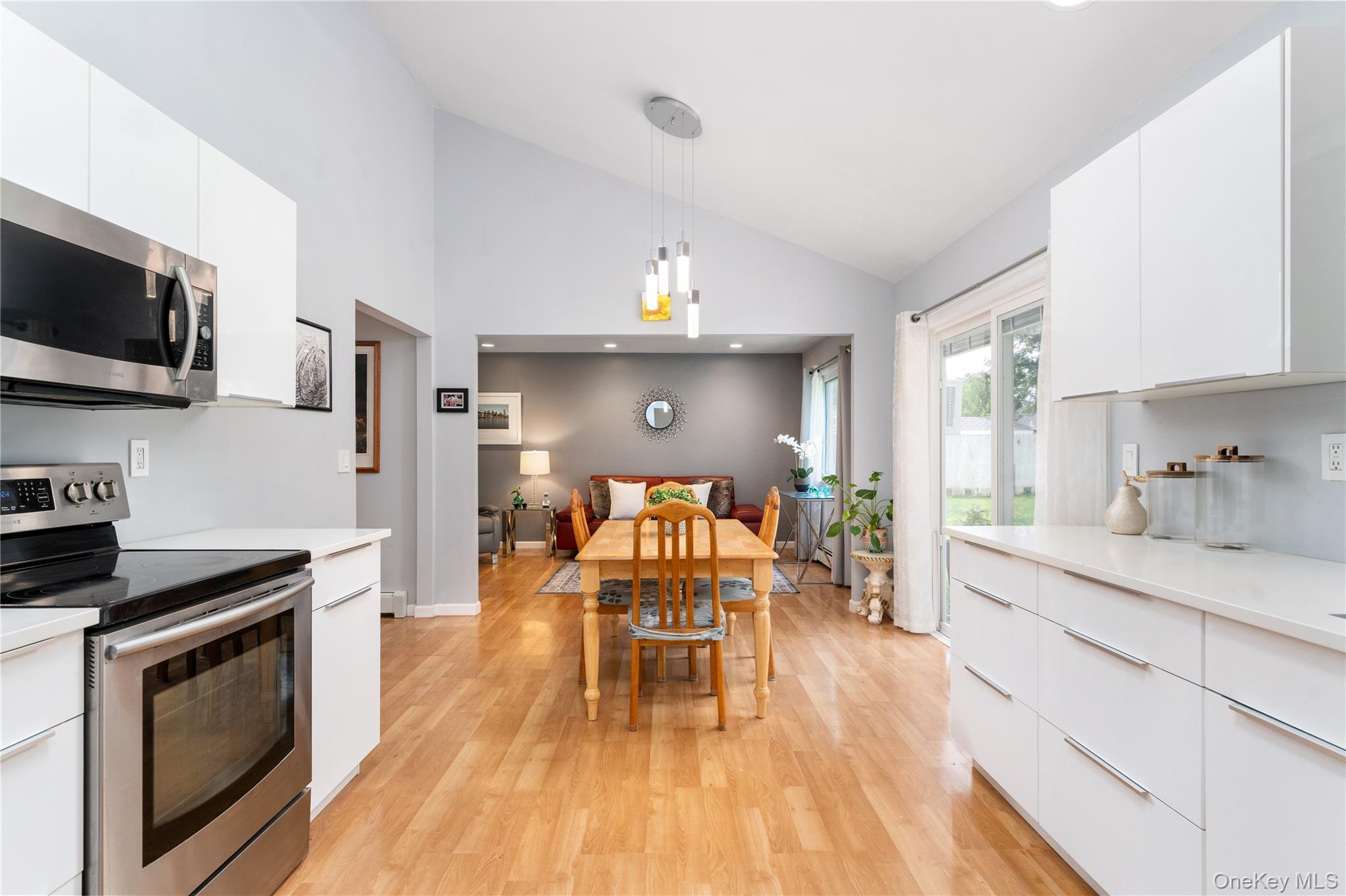 Single Family Shelley Court Suffolk County, NY 11953, MLS-1036634-7