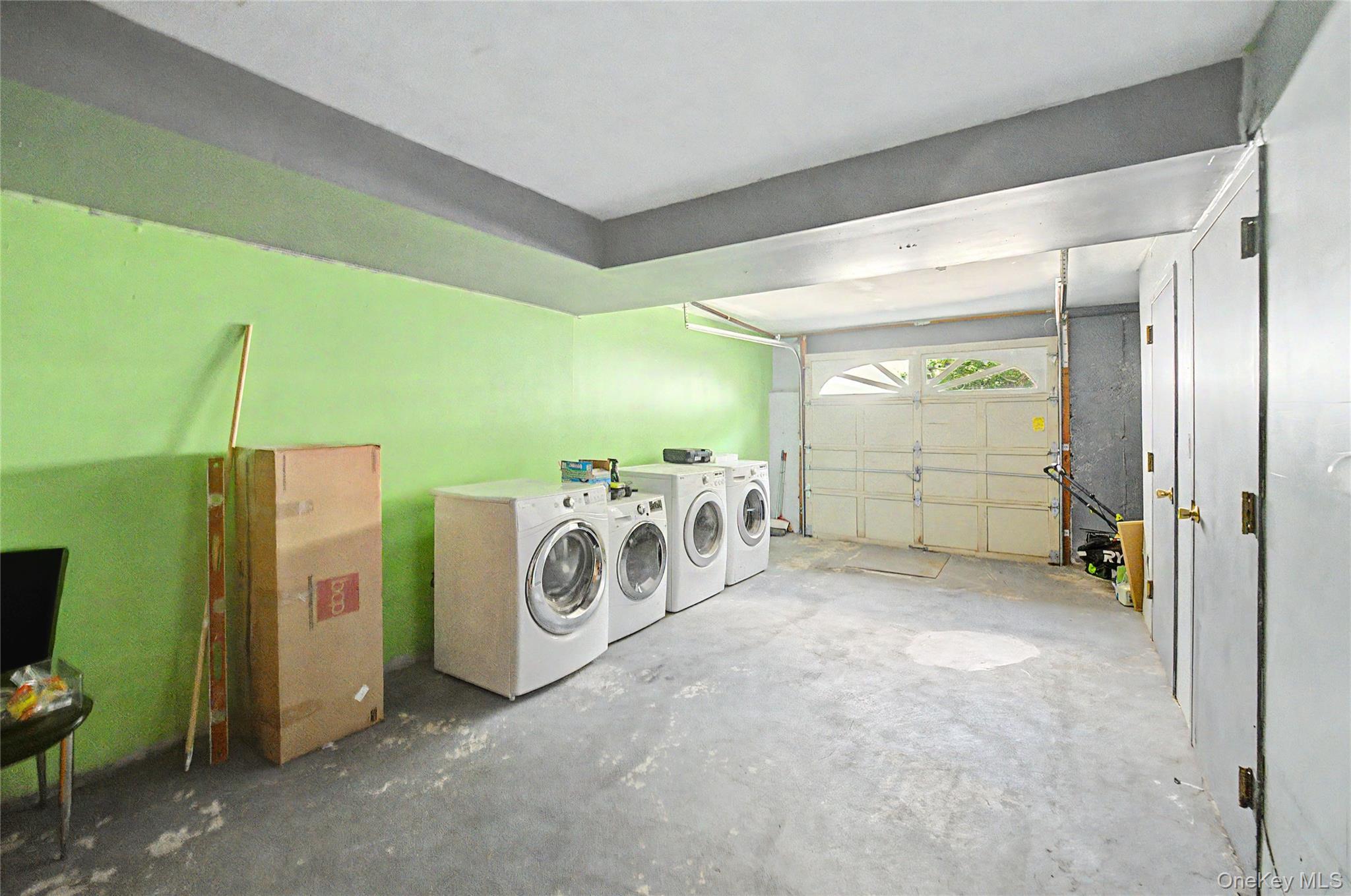 Single Family Greaves Avenue  Staten Island, NY 10308, MLS-1036657-25