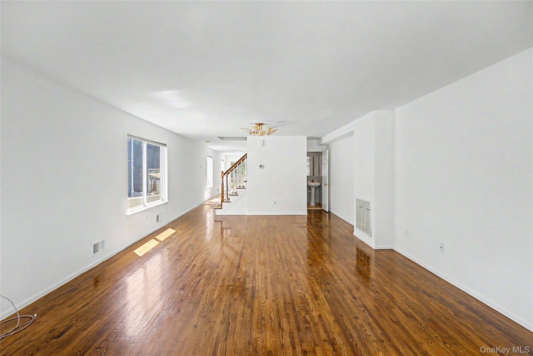 Single Family Greaves Avenue  Staten Island, NY 10308, MLS-1036657-4