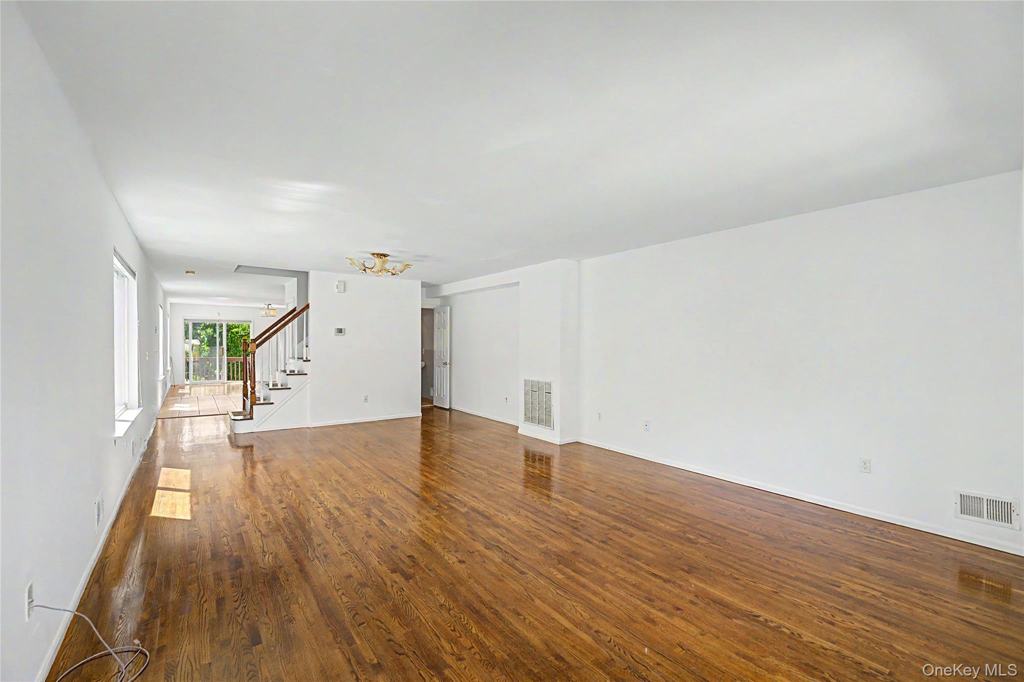 Single Family Greaves Avenue  Staten Island, NY 10308, MLS-1036657-5