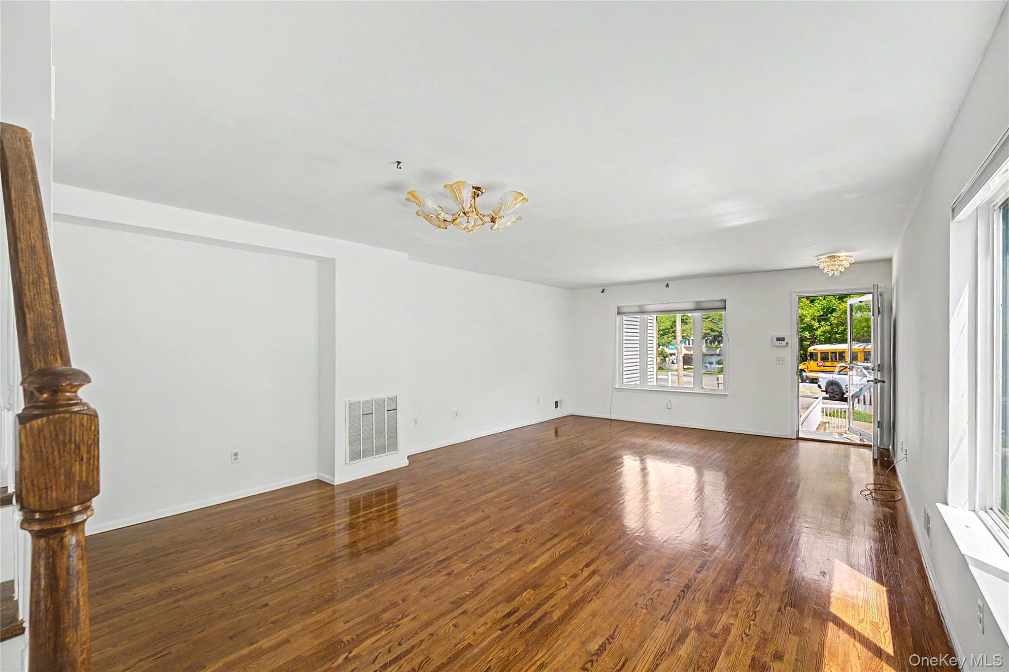 Single Family Greaves Avenue  Staten Island, NY 10308, MLS-1036657-6
