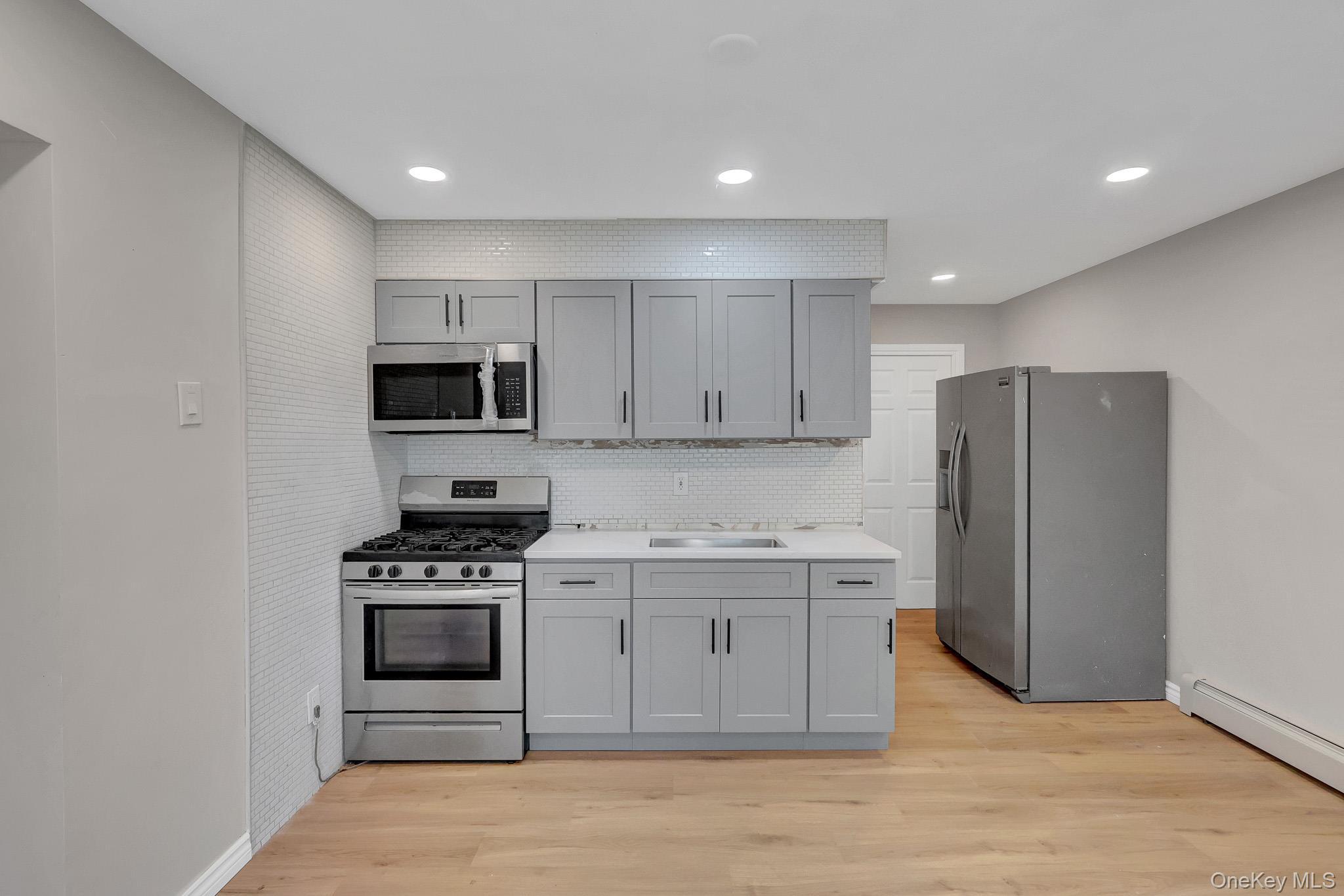 Single Family Ferraris Suffolk County, NY 11726, MLS-1036658-11