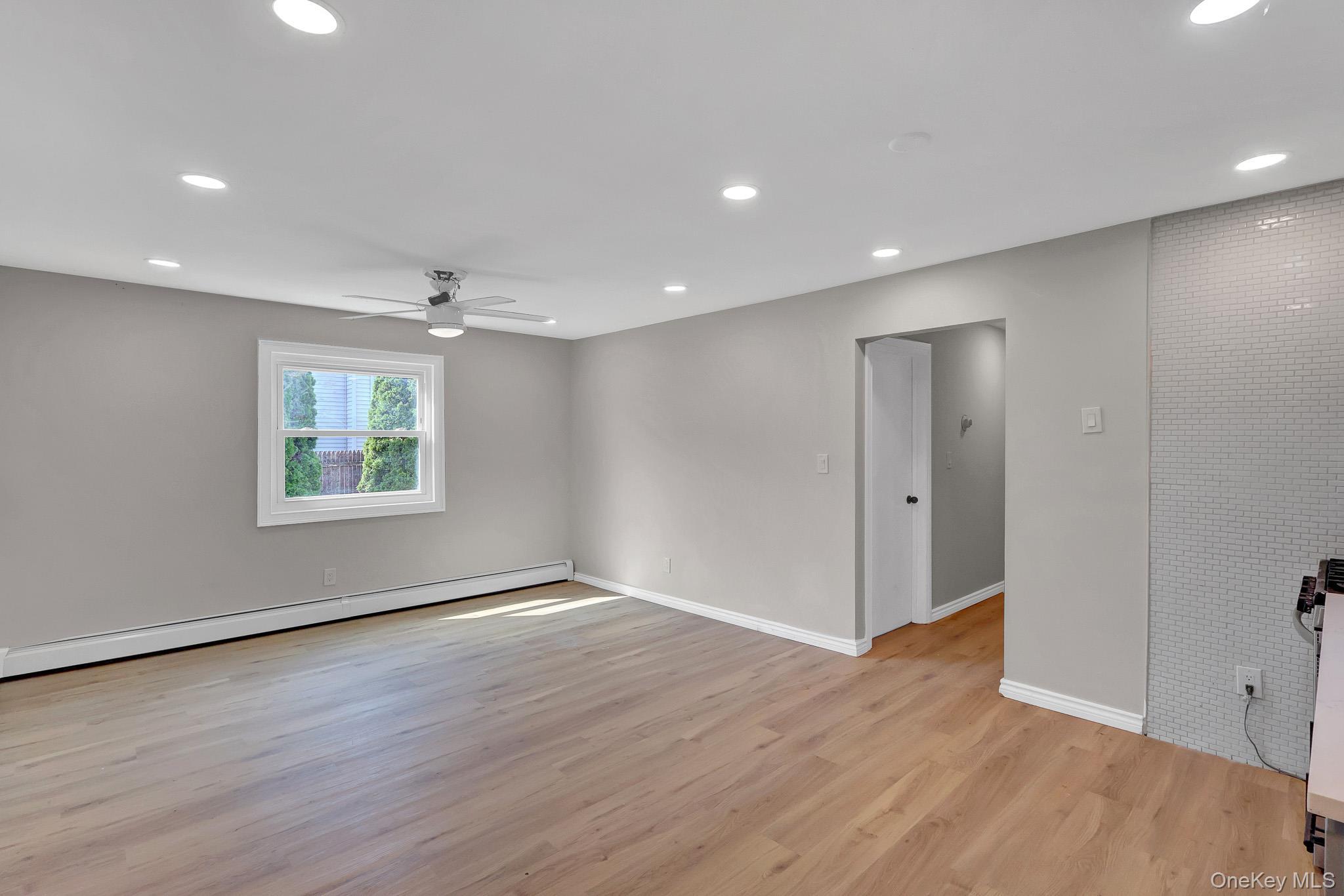Single Family Ferraris Suffolk County, NY 11726, MLS-1036658-12