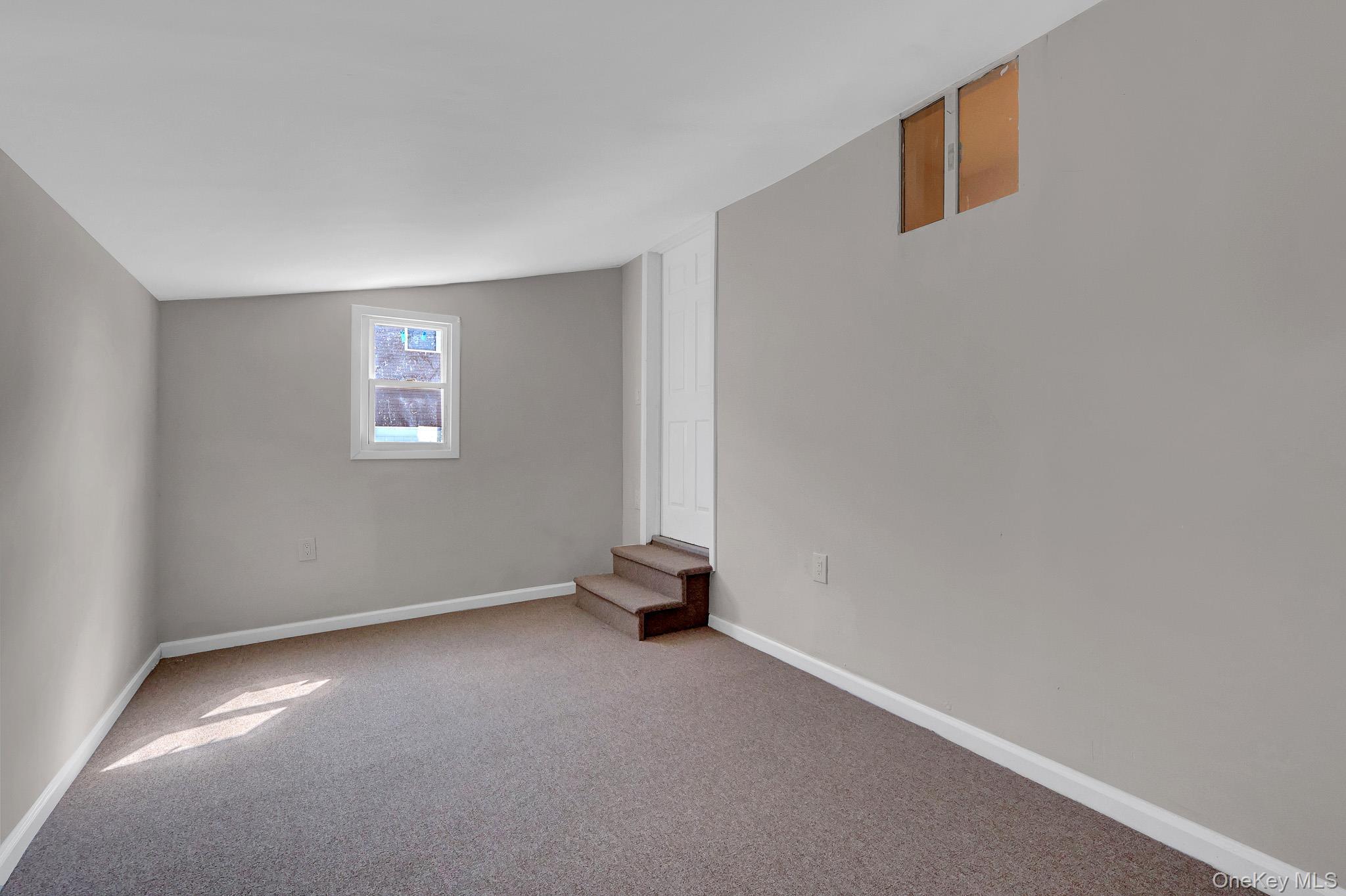 Single Family Ferraris Suffolk County, NY 11726, MLS-1036658-15