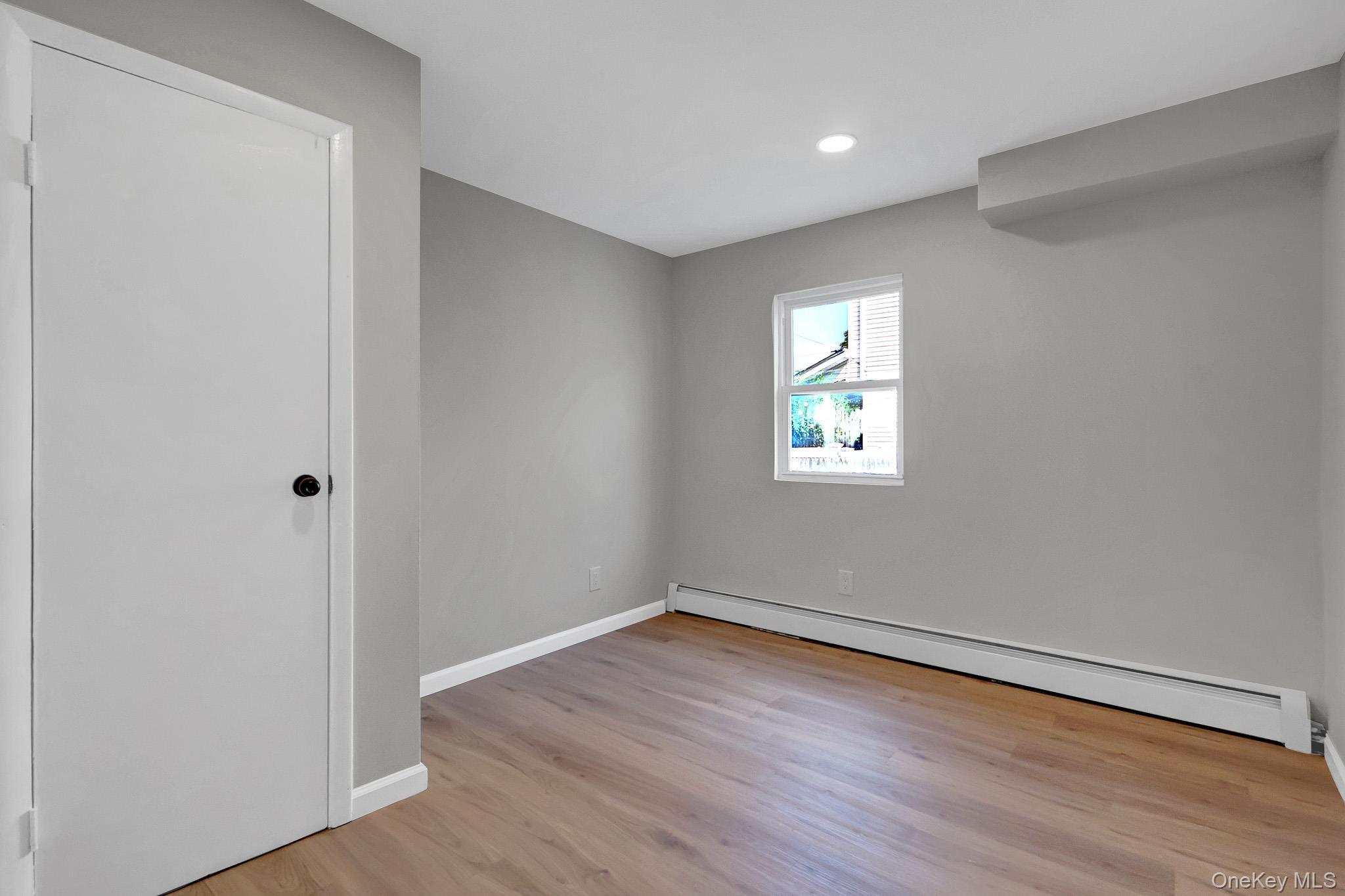 Single Family Ferraris Suffolk County, NY 11726, MLS-1036658-18