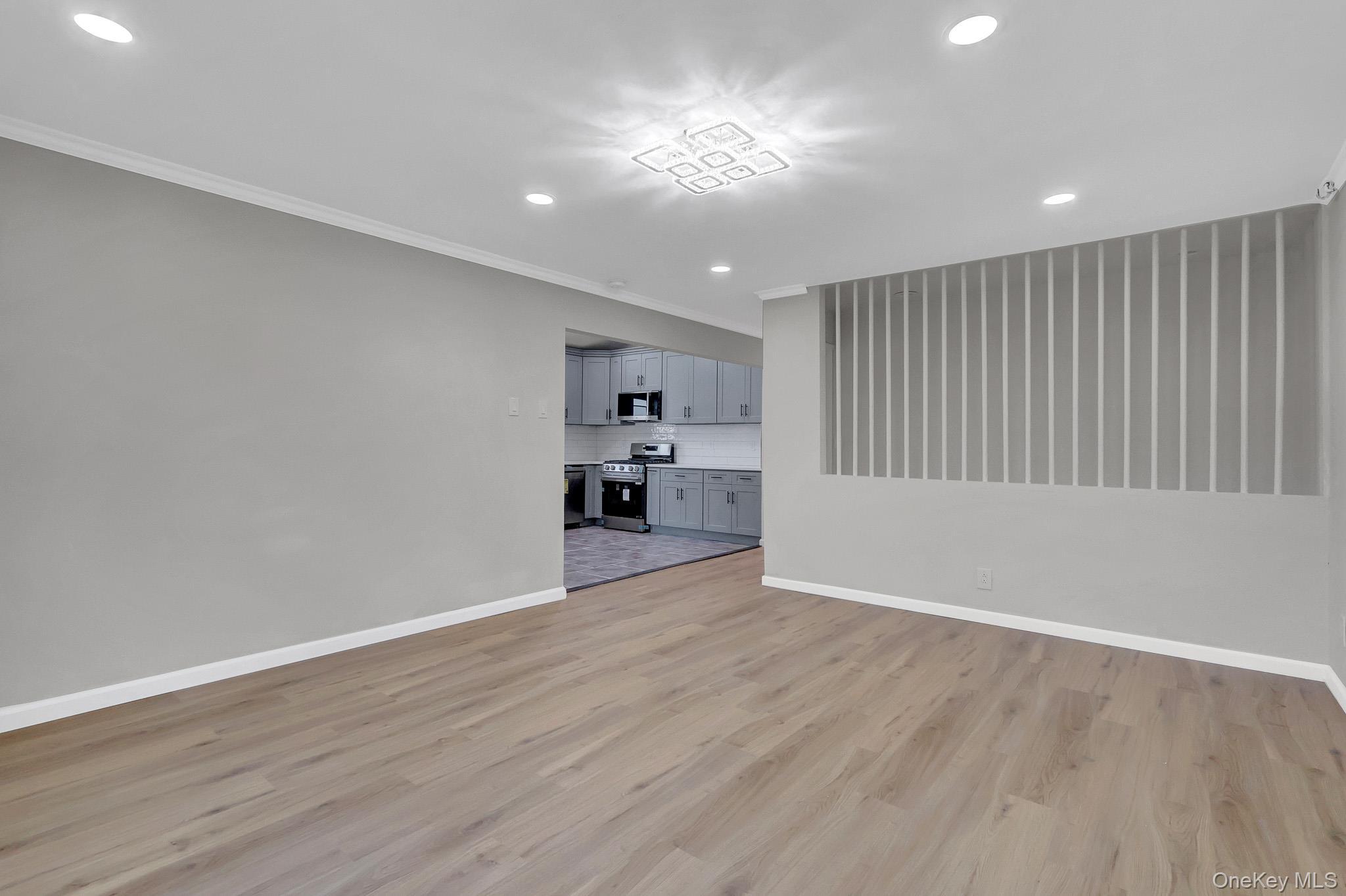 Single Family Ferraris Suffolk County, NY 11726, MLS-1036658-23