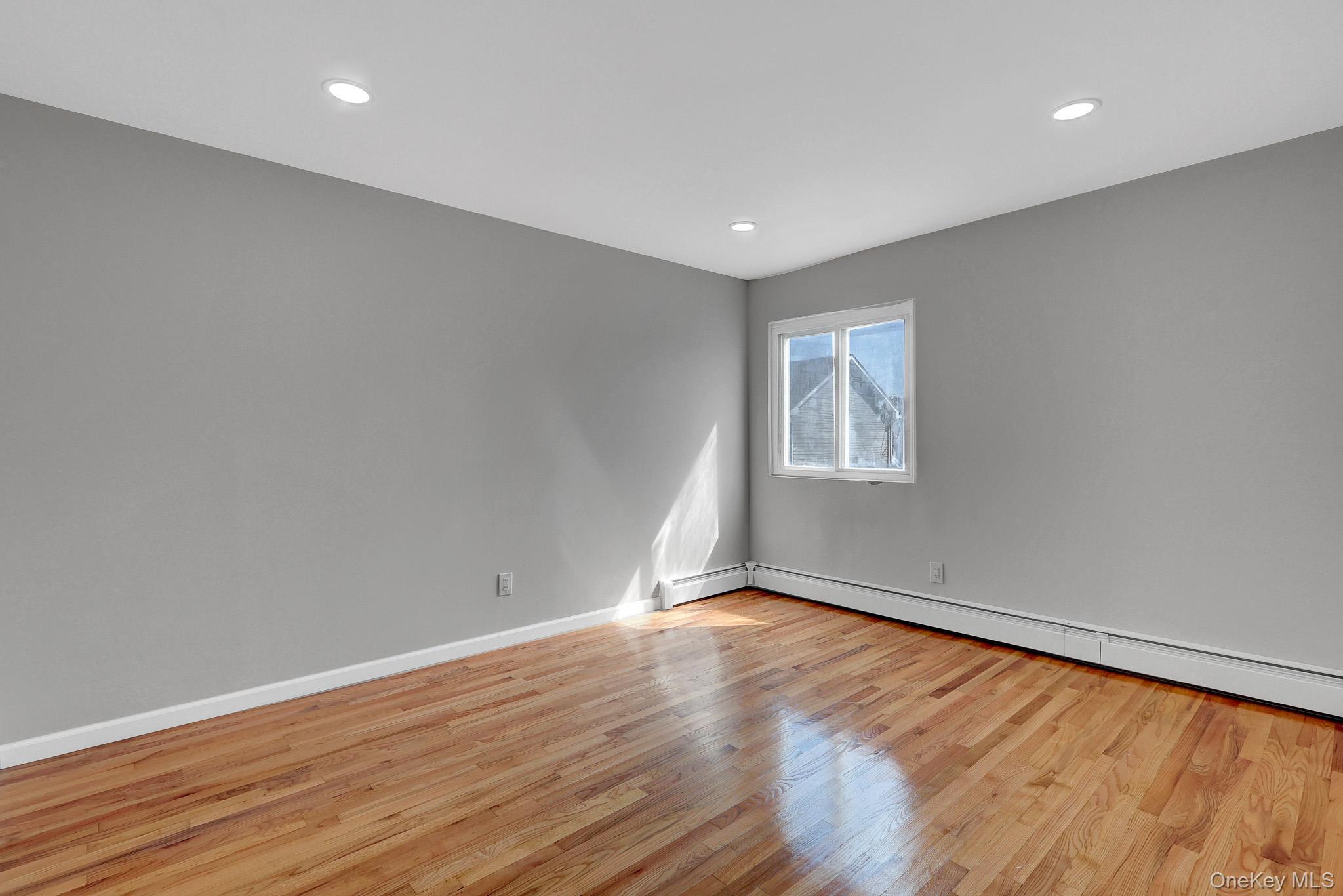 Single Family Ferraris Suffolk County, NY 11726, MLS-1036658-30