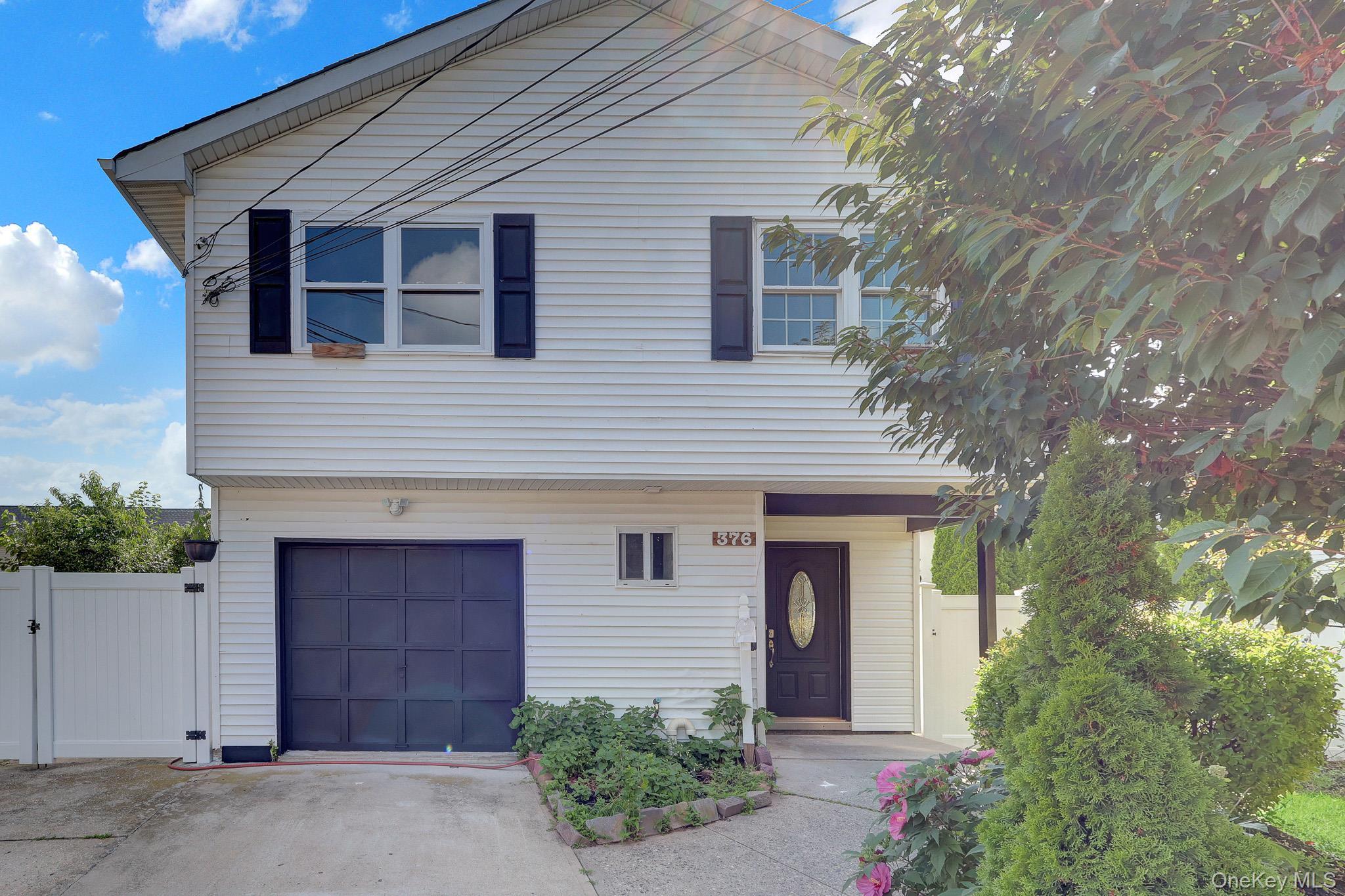Single Family Ferraris Suffolk County, NY 11726, MLS-1036658-5