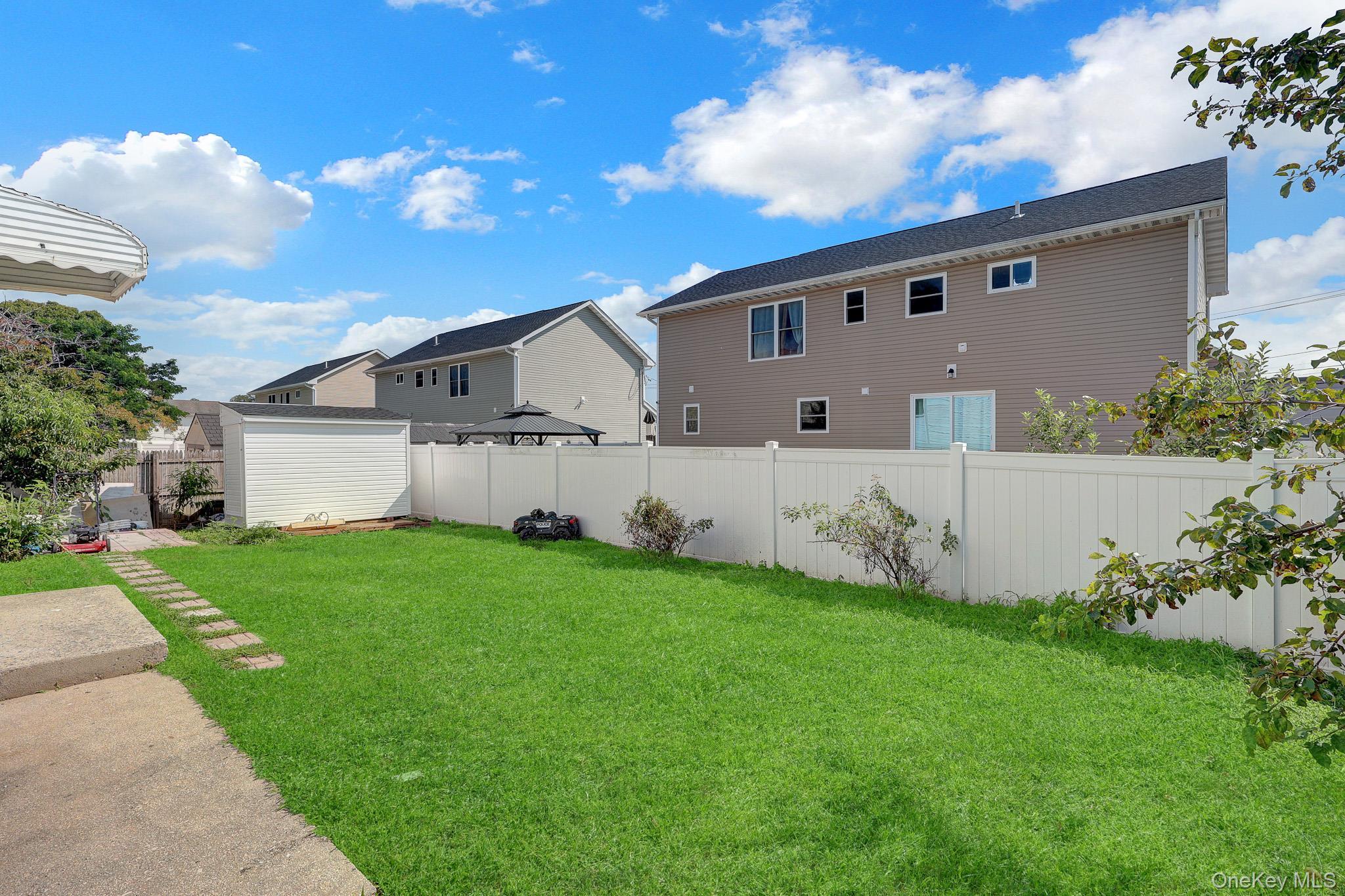 Single Family Ferraris Suffolk County, NY 11726, MLS-1036658-7