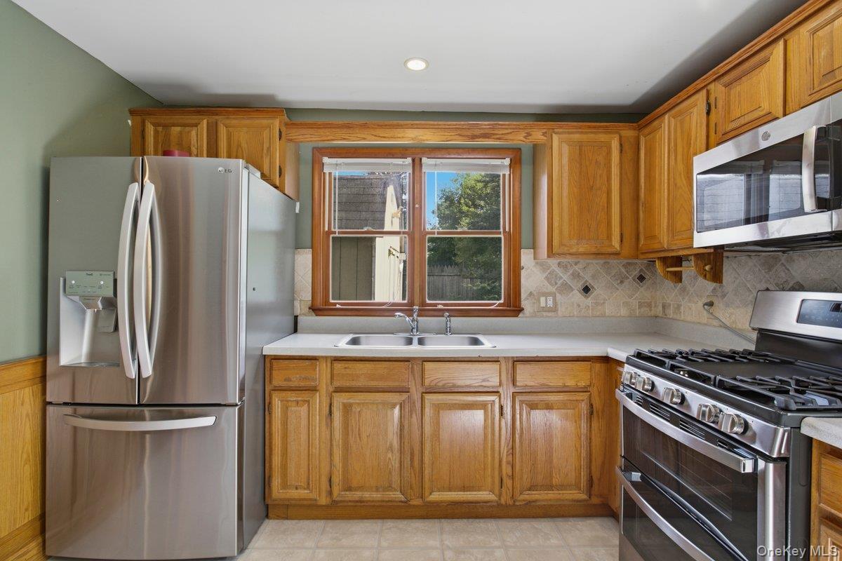 Single Family Dolfinger Lane Dutchess County, NY 12524, MLS-1036669-6