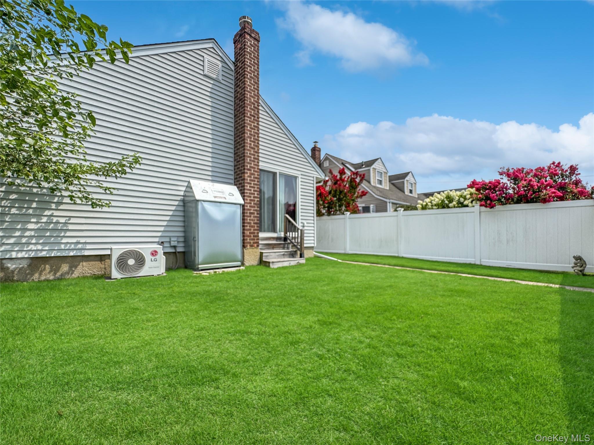 Single Family Charles Road Nassau County, NY 11793, MLS-1036672-20