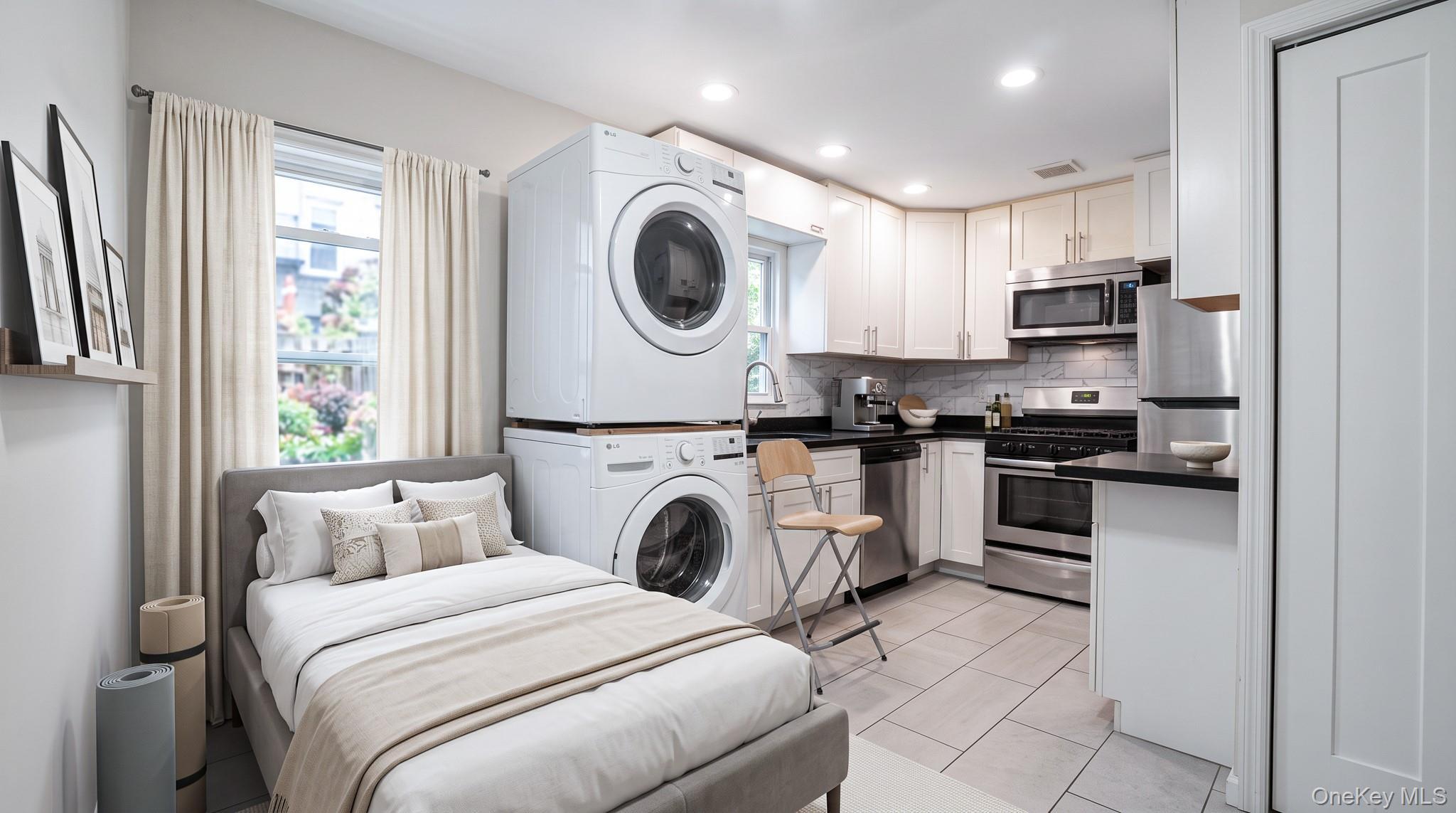 Single Family Gouverneur Avenue Queens, NY 11692, MLS-1036683-14