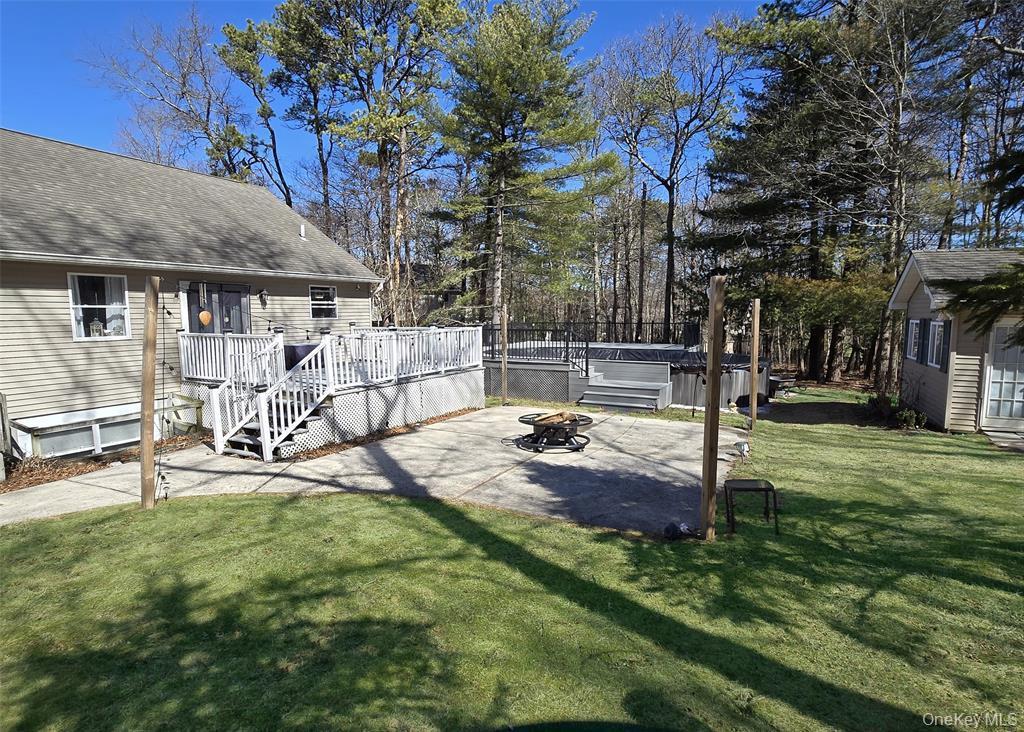 Single Family Doral Lane Suffolk County, NY 11980, MLS-1036687-25