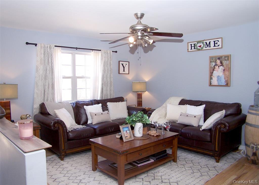Single Family Doral Lane Suffolk County, NY 11980, MLS-1036687-3