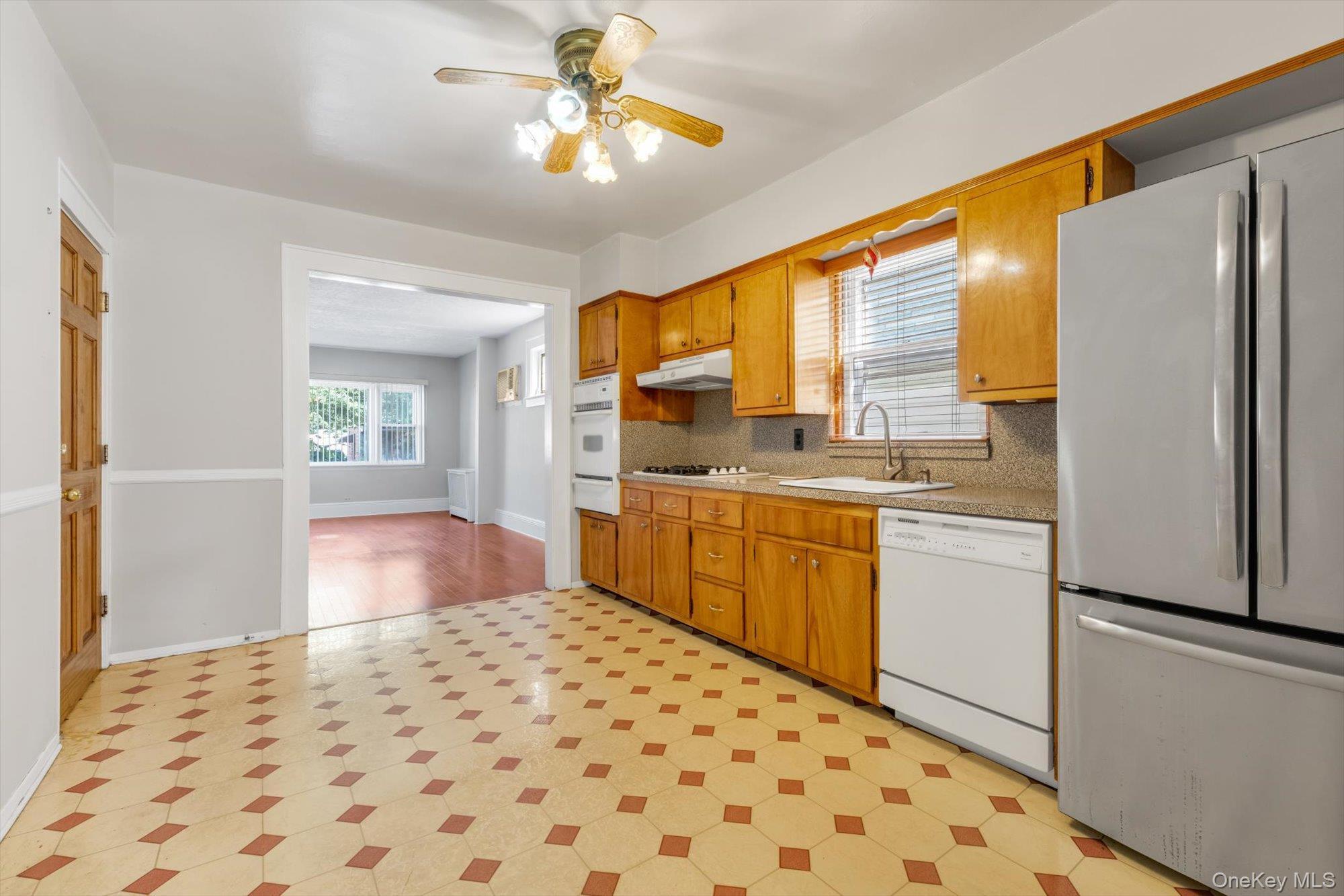 Single Family 164th Street Queens, NY 11358, MLS-1036695-7