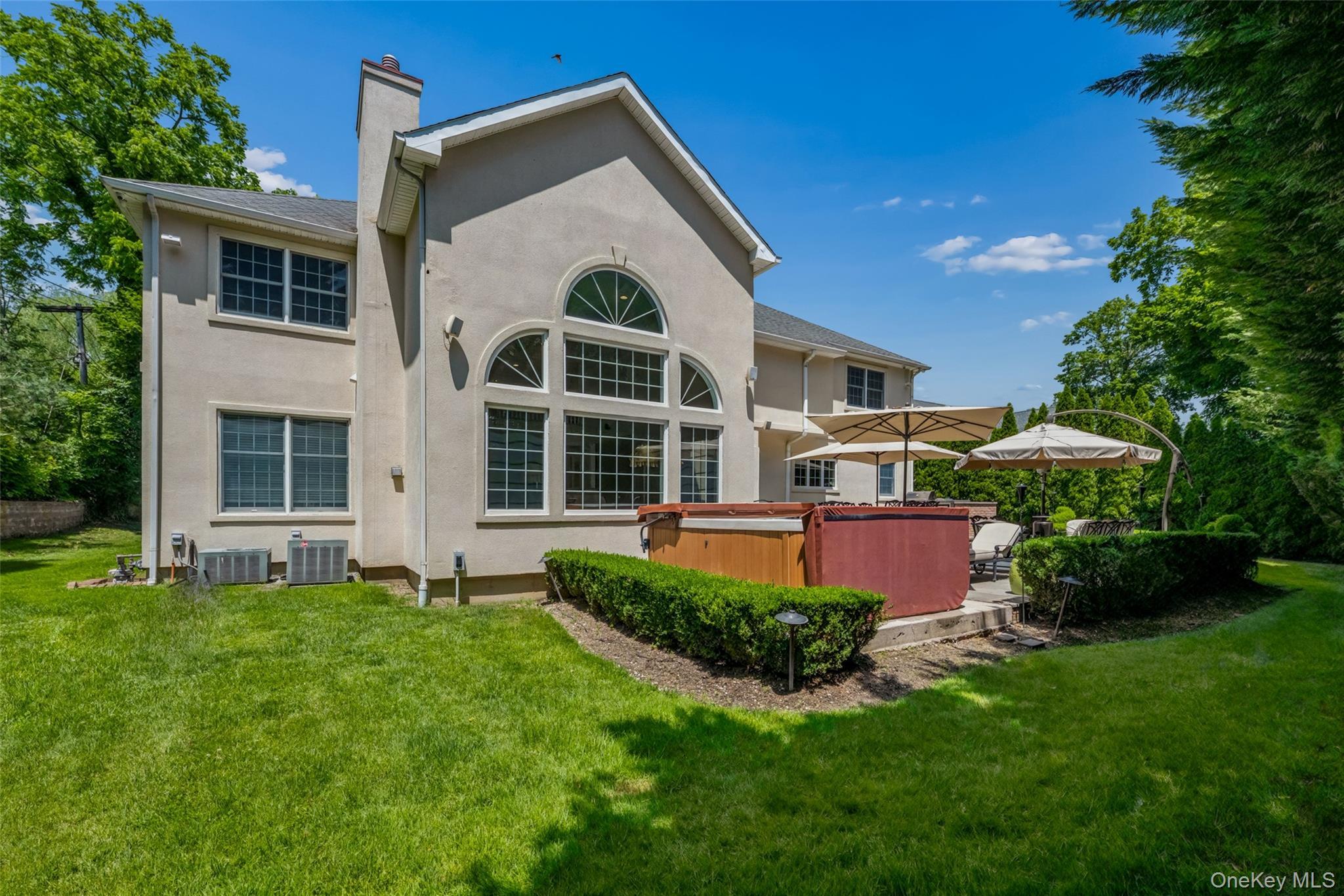 Single Family Eastwoods Court  Nassau County, NY 11576, MLS-1036733-4