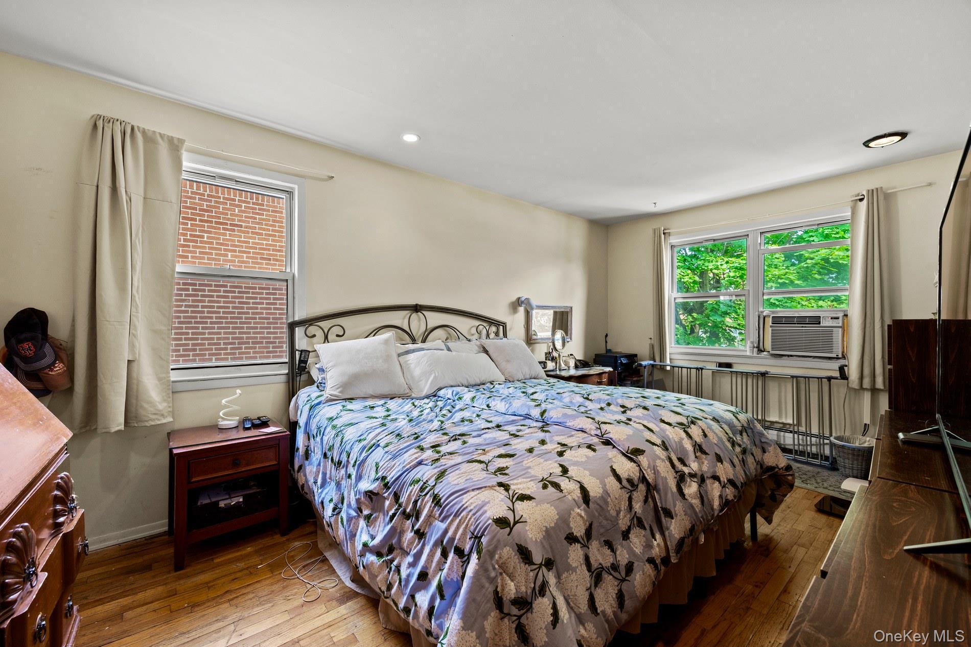 Single Family 16th Avenue Queens, NY 11360, MLS-1036736-10