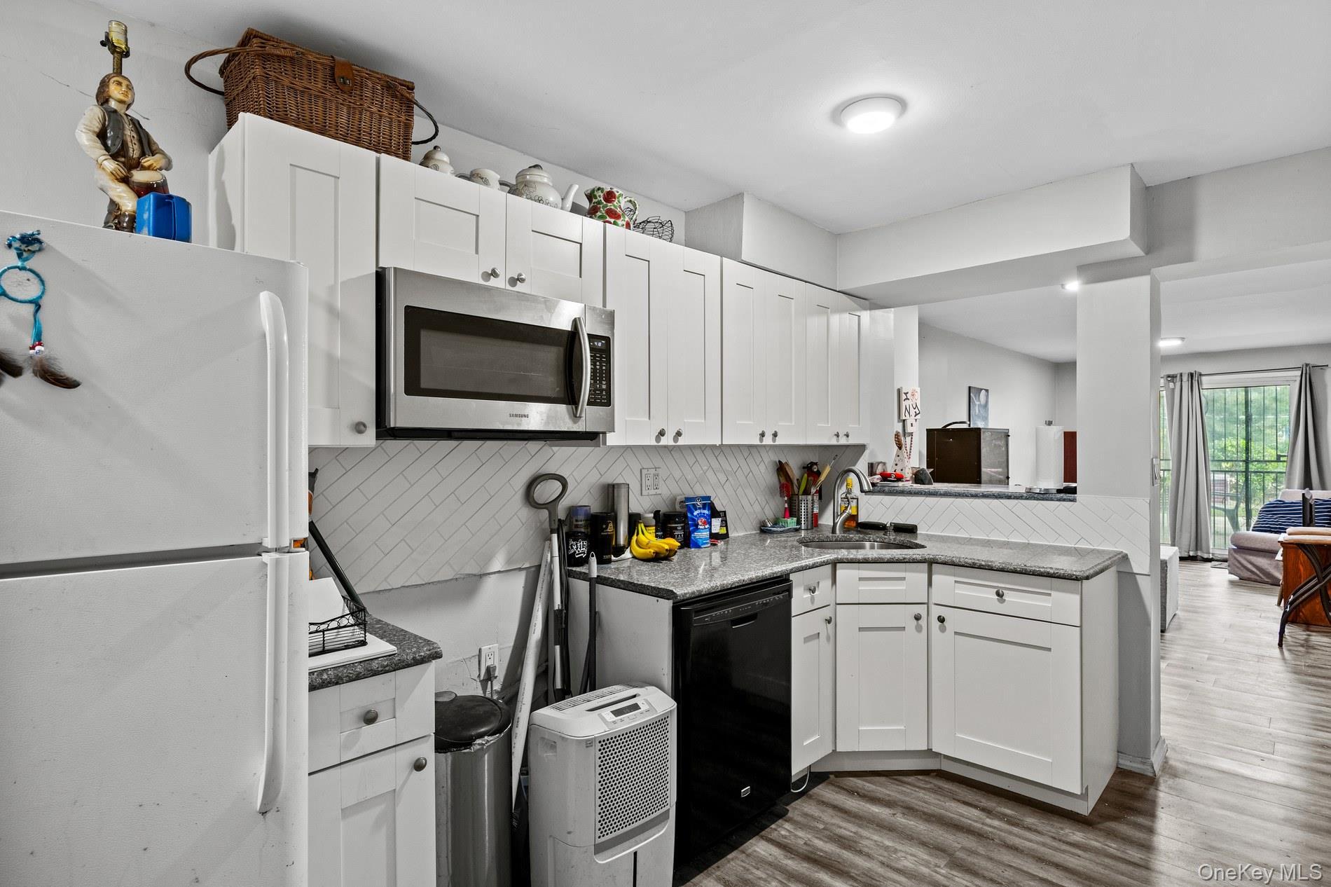 Single Family 16th Avenue Queens, NY 11360, MLS-1036736-14