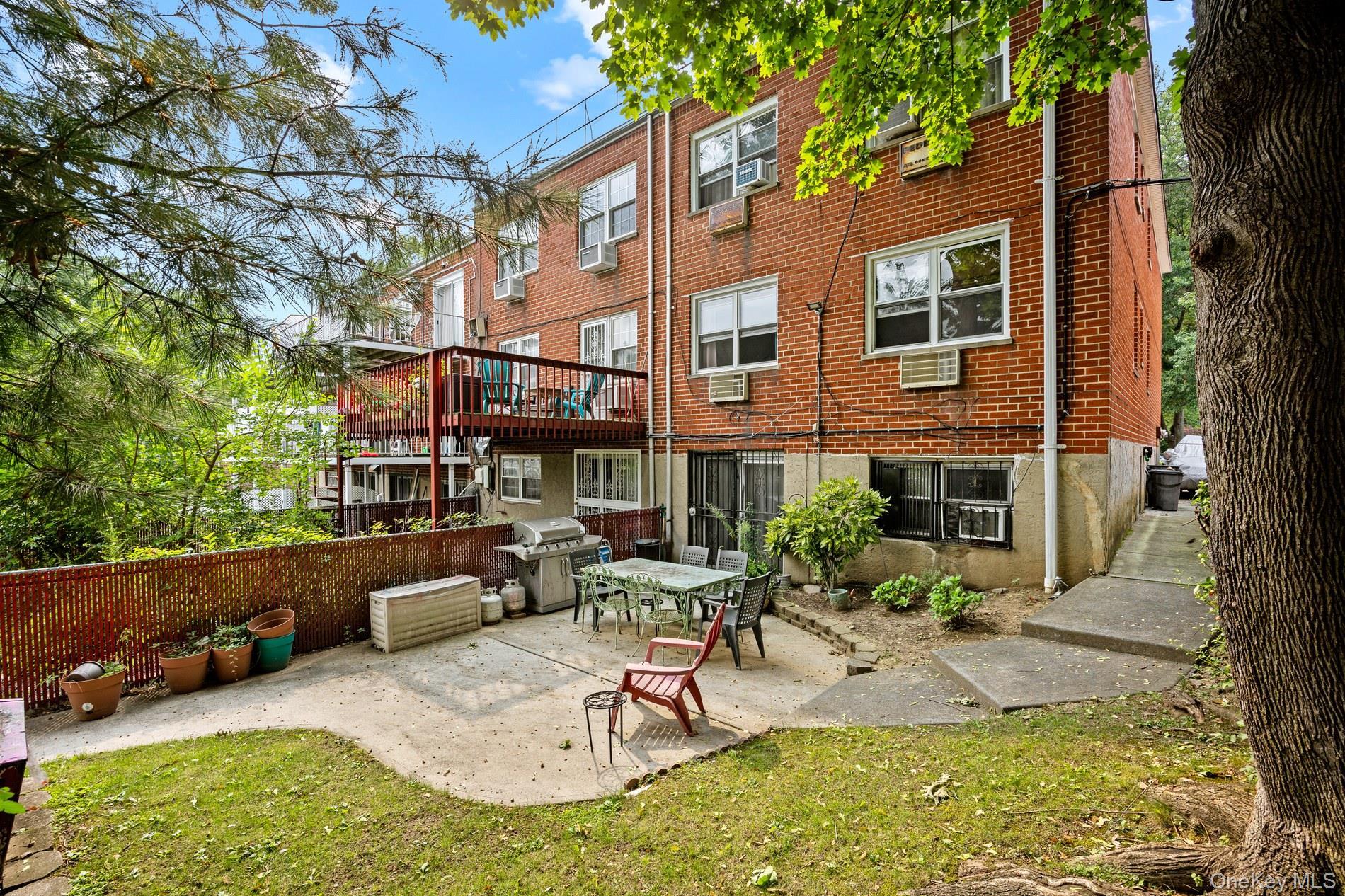 Single Family 16th Avenue Queens, NY 11360, MLS-1036736-20