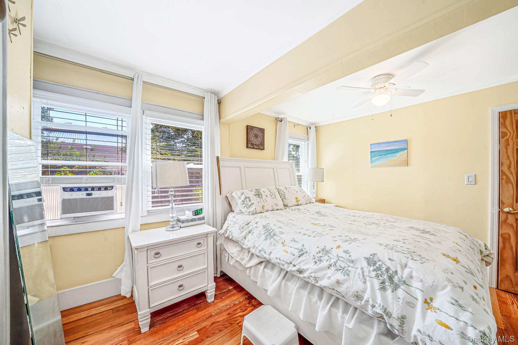 Single Family Clinton Avenue  Suffolk County, NY 11772, MLS-1036740-15