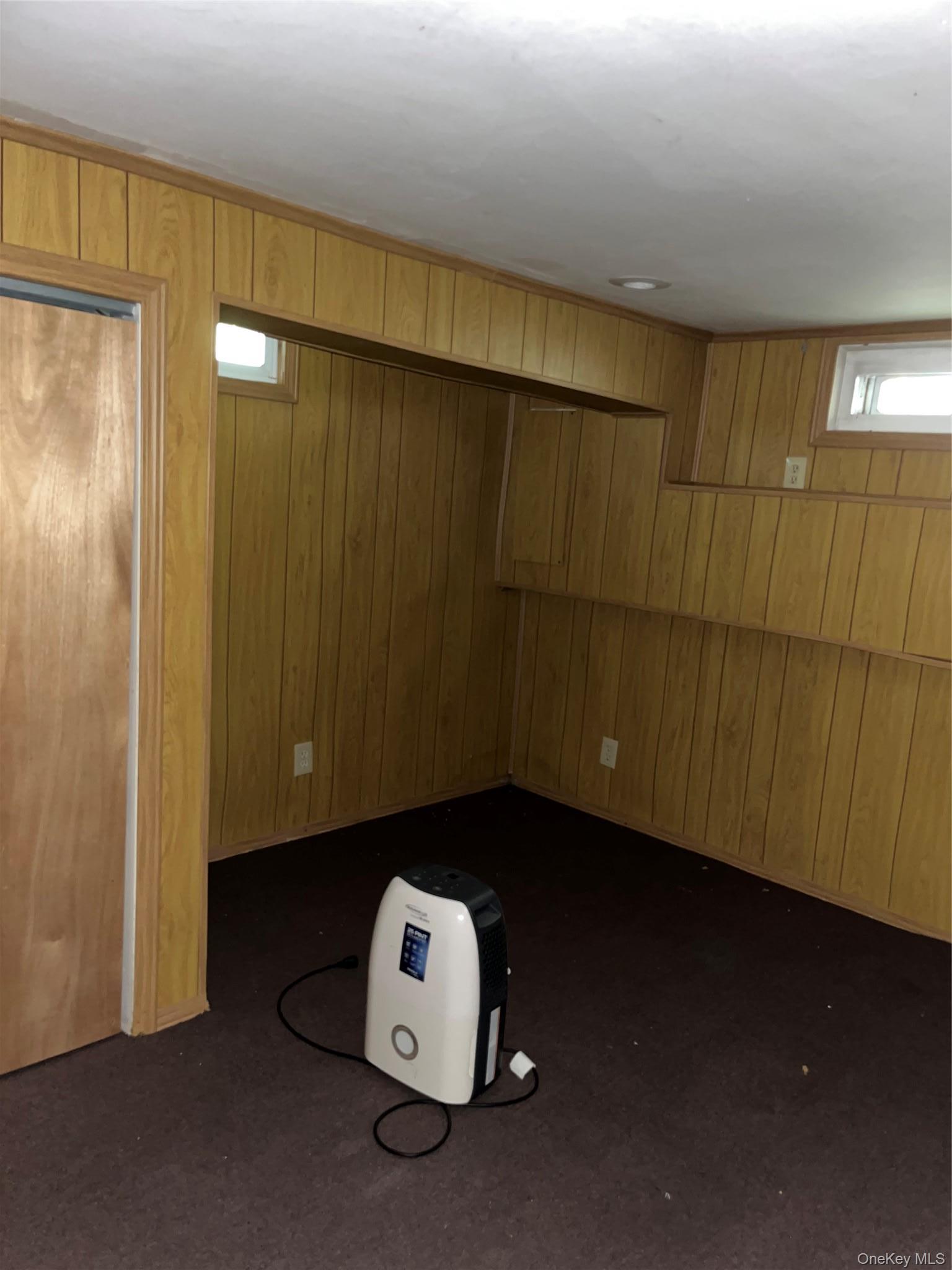 Single Family E Roosevelt Avenue Nassau County, NY 11575, MLS-1036743-16
