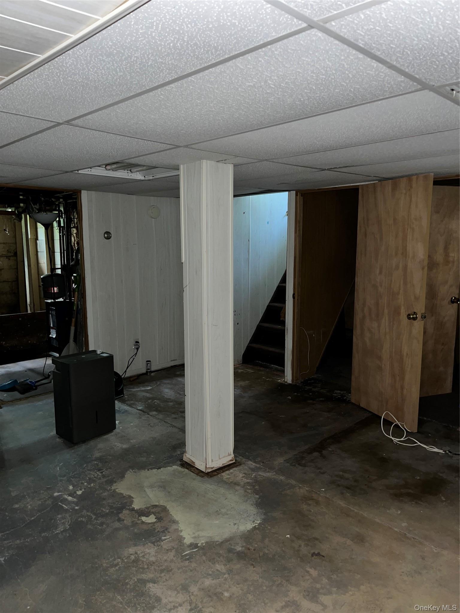 Single Family E Roosevelt Avenue Nassau County, NY 11575, MLS-1036743-18