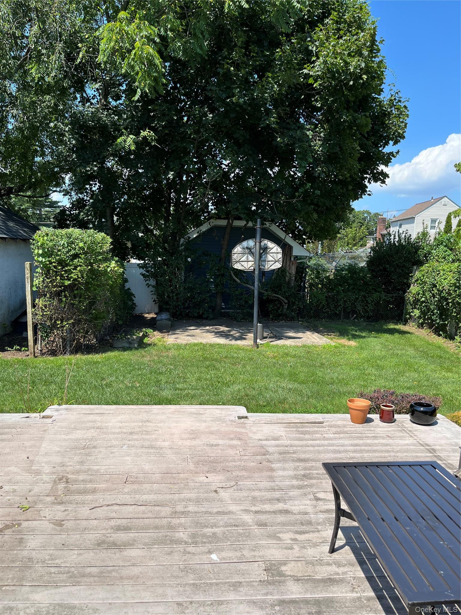 Single Family E Roosevelt Avenue Nassau County, NY 11575, MLS-1036743-21