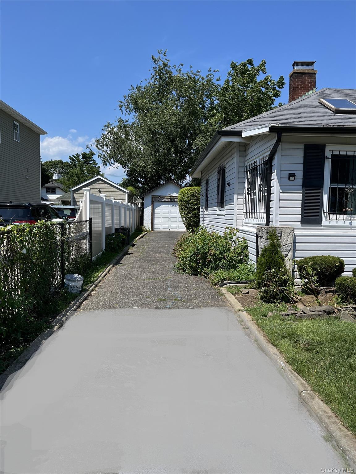 Single Family E Roosevelt Avenue Nassau County, NY 11575, MLS-1036743-3