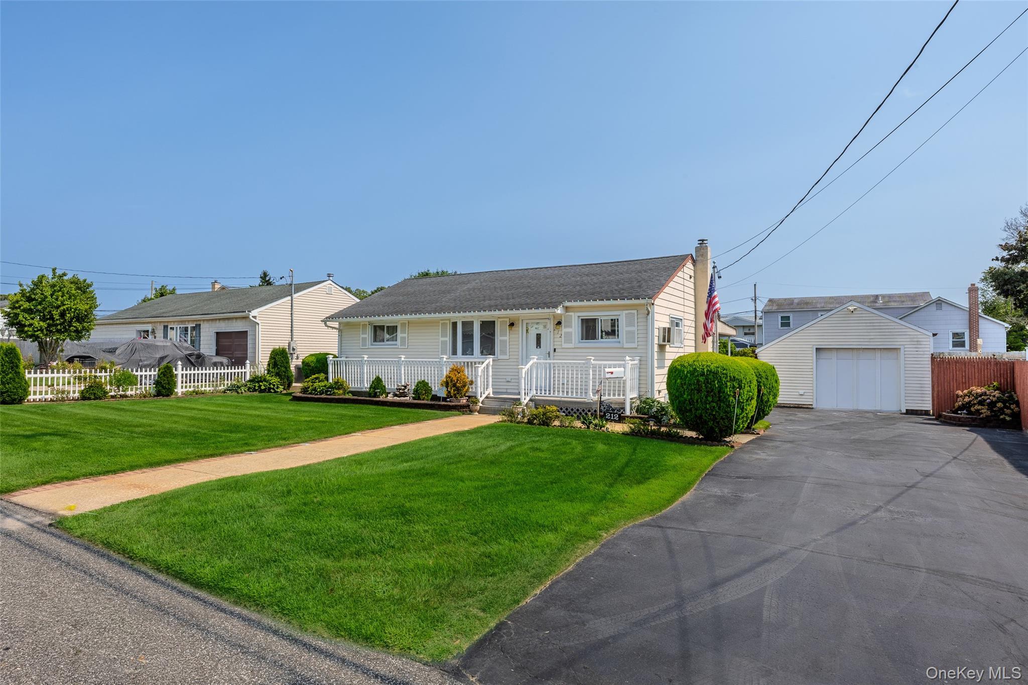 Single Family 15th Street Suffolk County, NY 11704, MLS-1036756-2