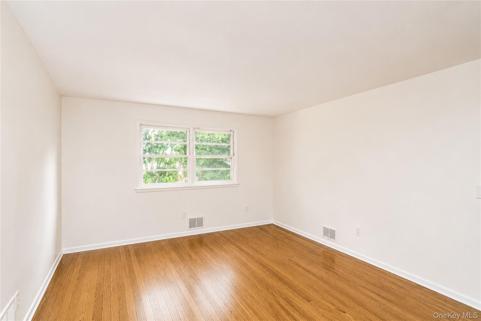 Single Family Rice Avenue  Staten Island, NY 10314, MLS-1036796-16