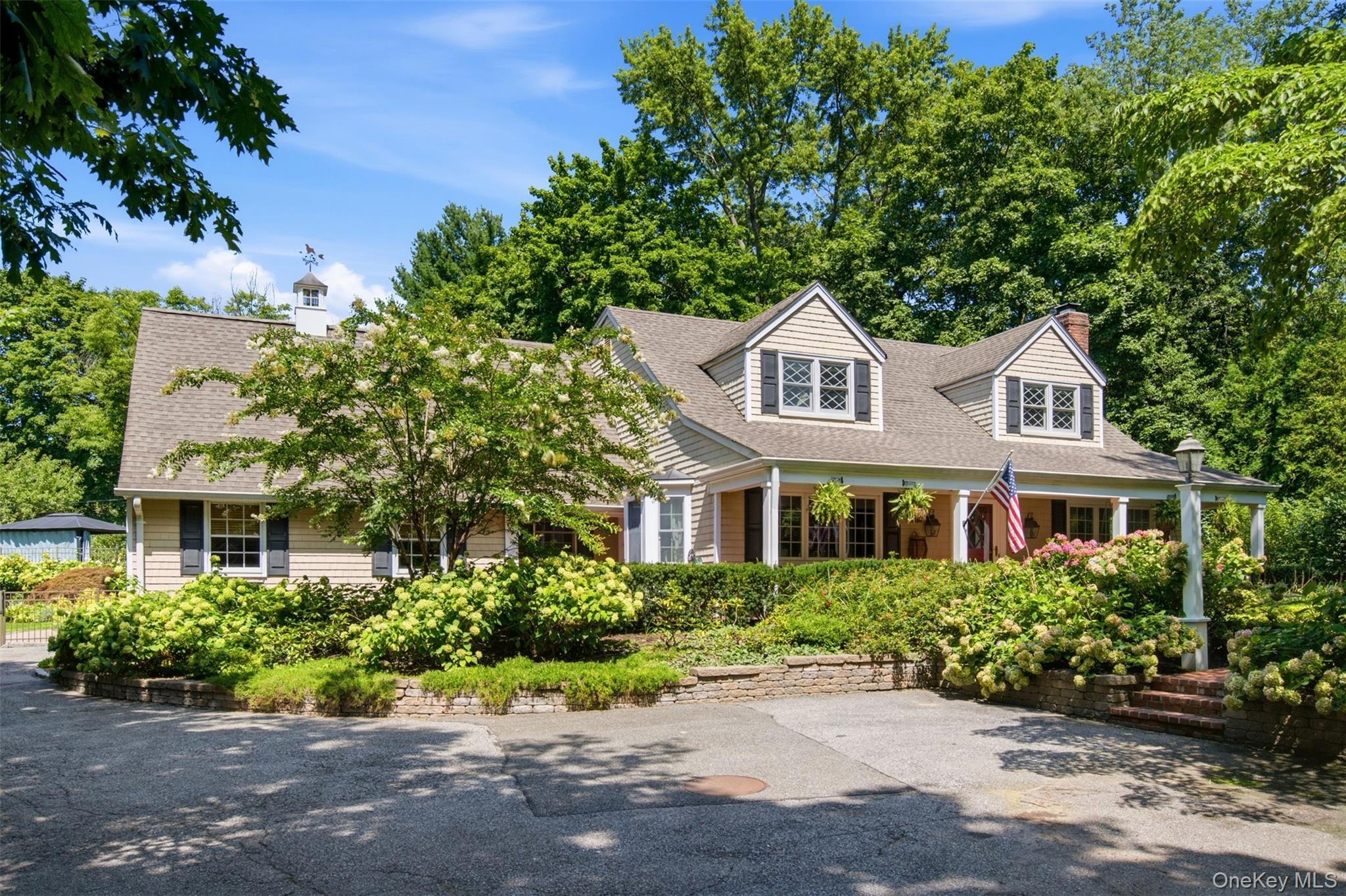Single Family Private Road Suffolk County, NY 11743, MLS-1036800-2
