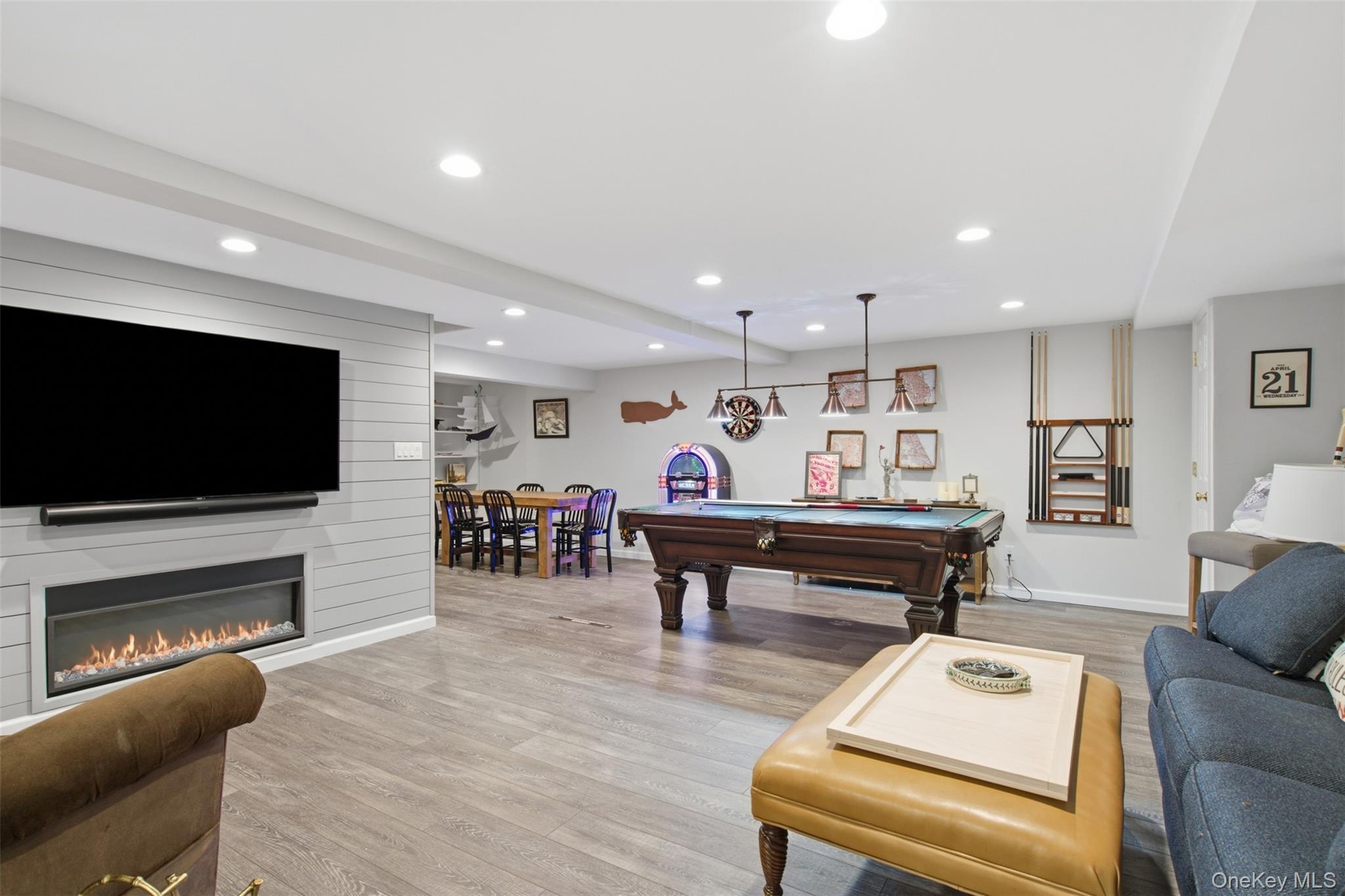 Single Family Private Road Suffolk County, NY 11743, MLS-1036800-32