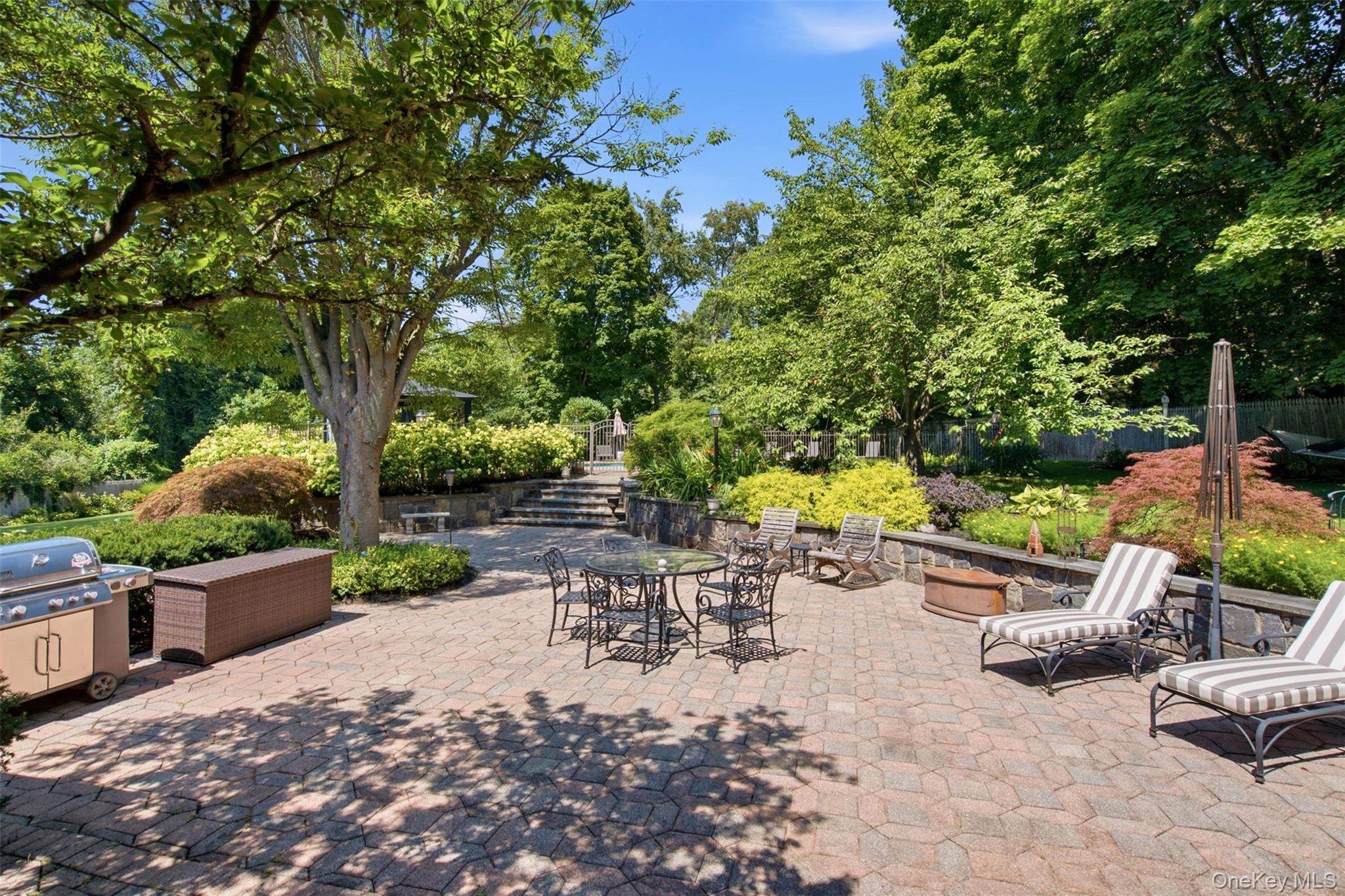 Single Family Private Road Suffolk County, NY 11743, MLS-1036800-43