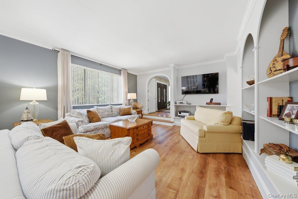 Single Family Newport Road Westchester County, NY 10710, MLS-1036801-18