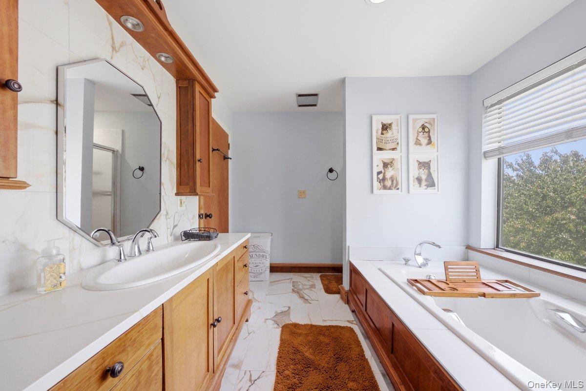 Single Family Newport Road Westchester County, NY 10710, MLS-1036801-32
